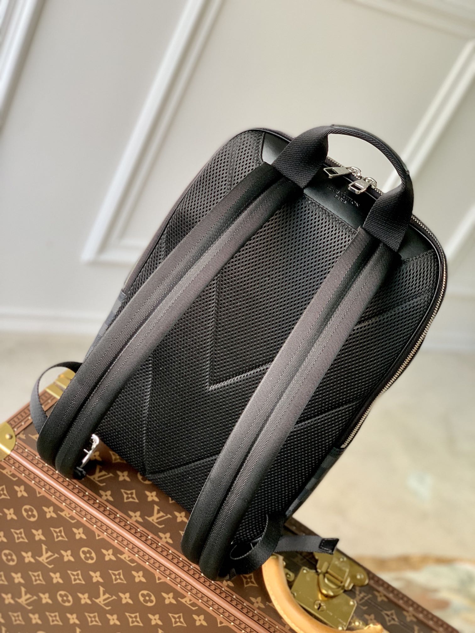 Louis Vuitton Michael Damier Infini Onyx Backpsck-29*42*13CM