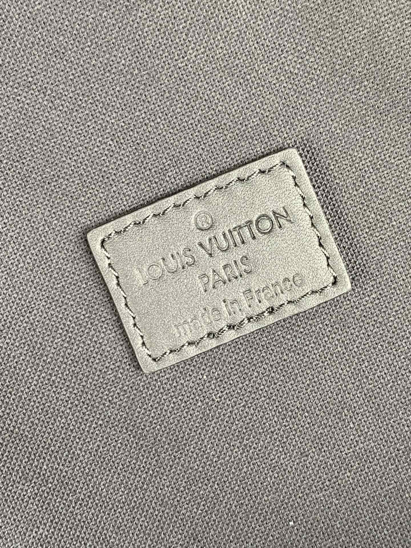 Louis Vuitton Michael Damier Infini Onyx Backpsck-29*42*13CM