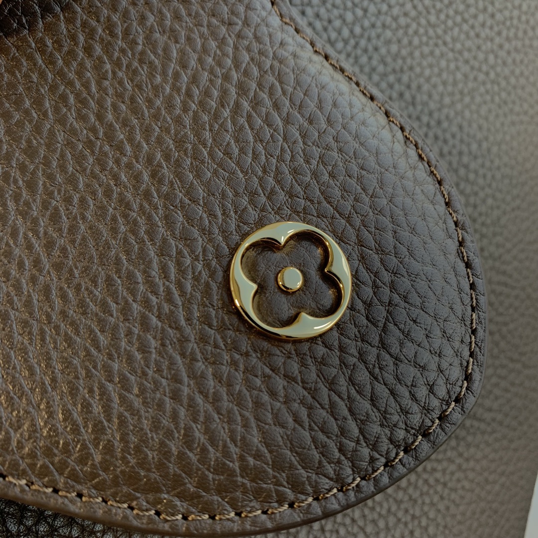 Louis Vuitton Capucines Bag-31.5*20*11CM