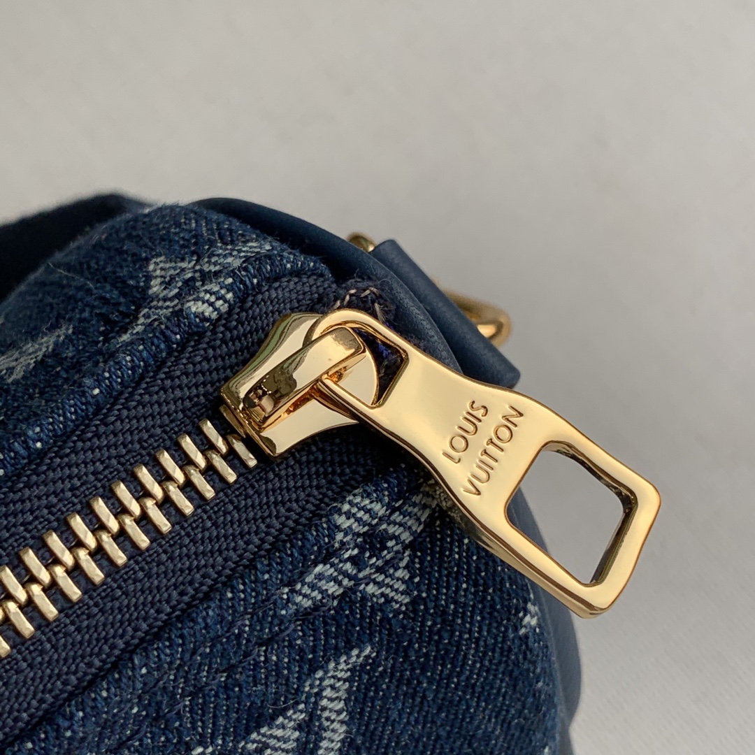 Louis Vuitton Everyday Bag-21×9×12CM
