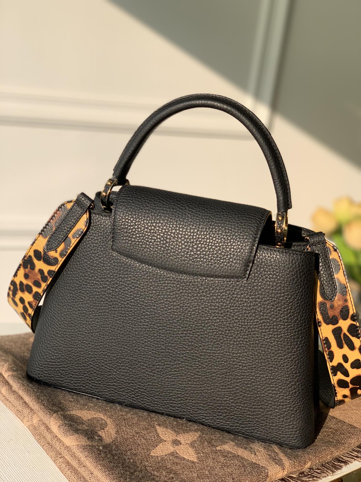 Louis Vuitton Capucines Bag-31.5*20*11CM