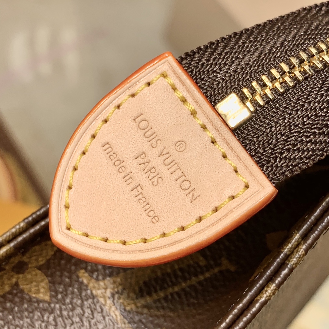 Louis Vuitton Toiletry Pouch -15*10*4.5CM Louis Vuitton Toiletry Pouch -15*10*4.5CM