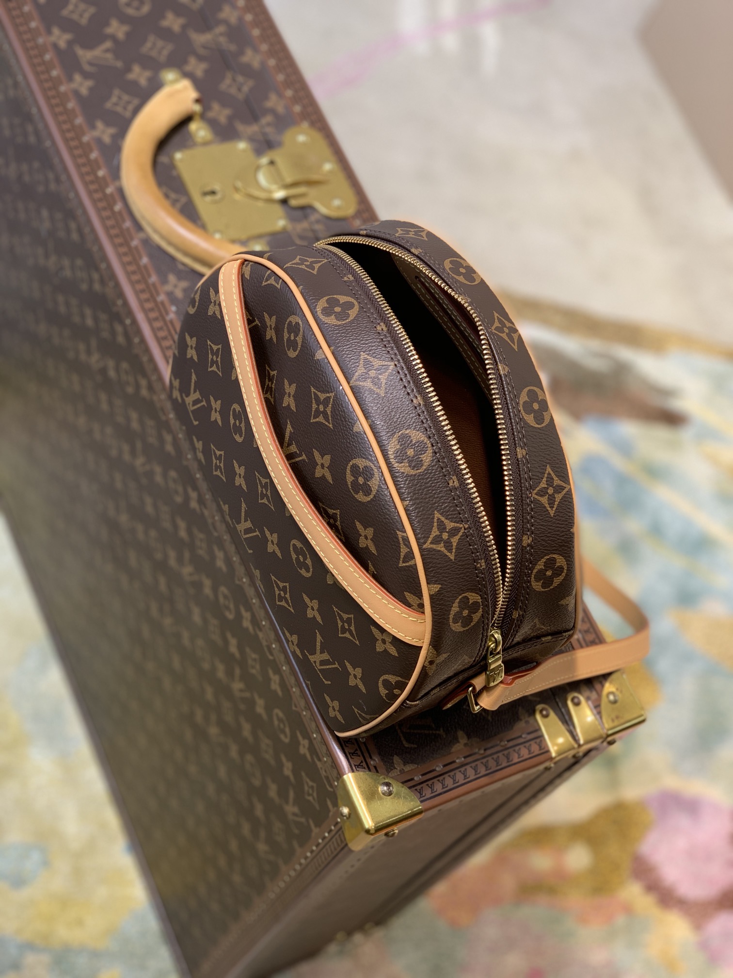 Louis Vuitton Vintage Handbags – M51221 -25 x 18 x 8CM