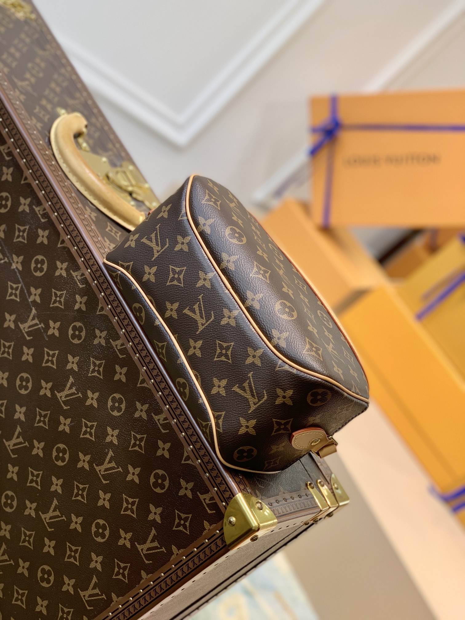 Louis Vuitton Vintage Handbags – M51221 -25 x 18 x 8CM