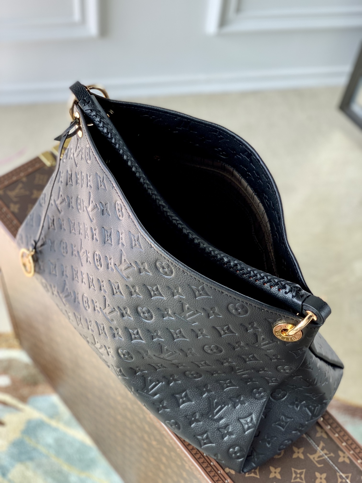 Louis Vuitton Artsy HandBag-Black-47*32*22CM