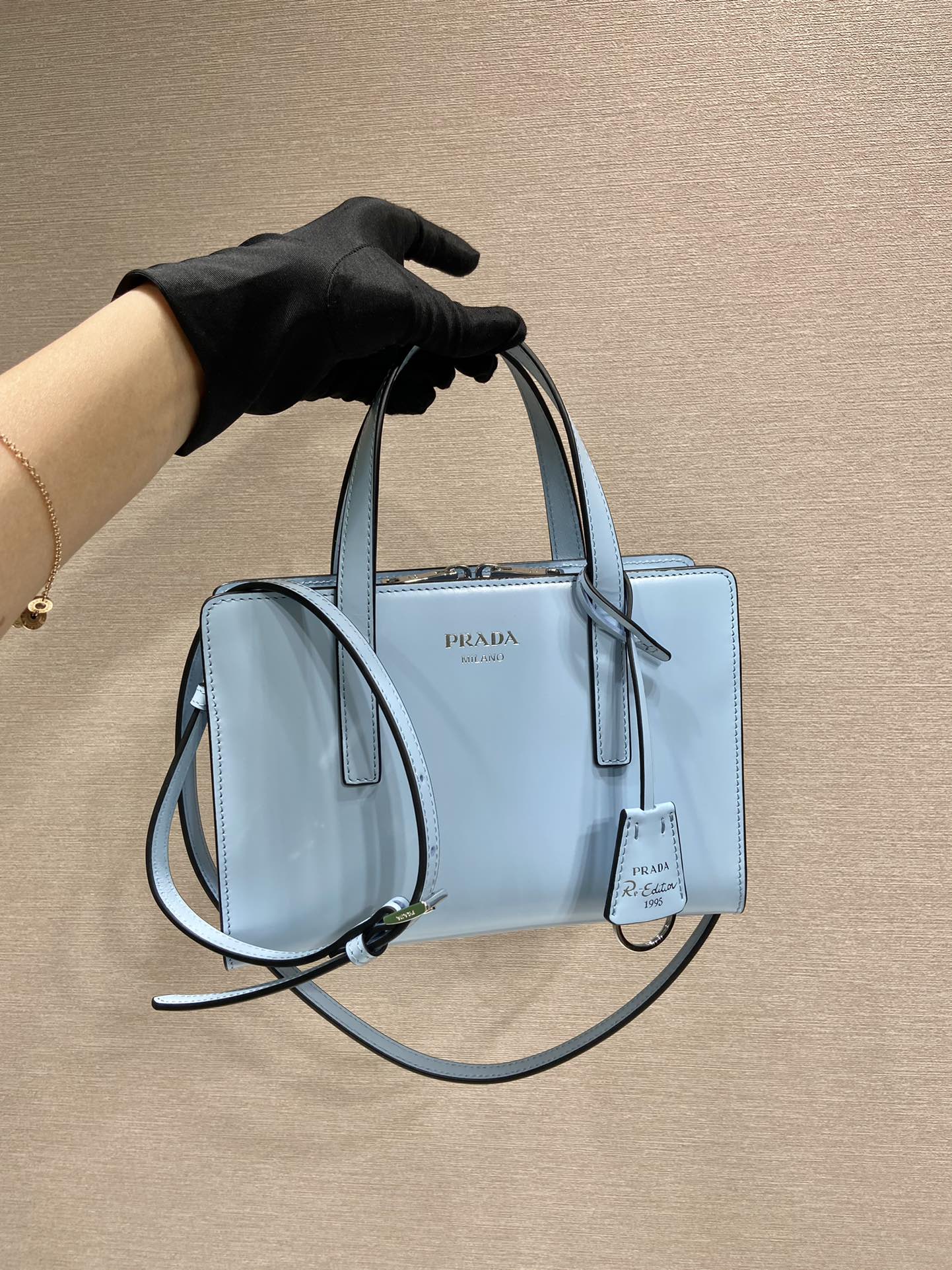 Prada Re-Edition 1BA357 Tote Bag-22*15*6.5CM Prada Re-Edition 1BA357 Tote Bag-22*15*6.5CM