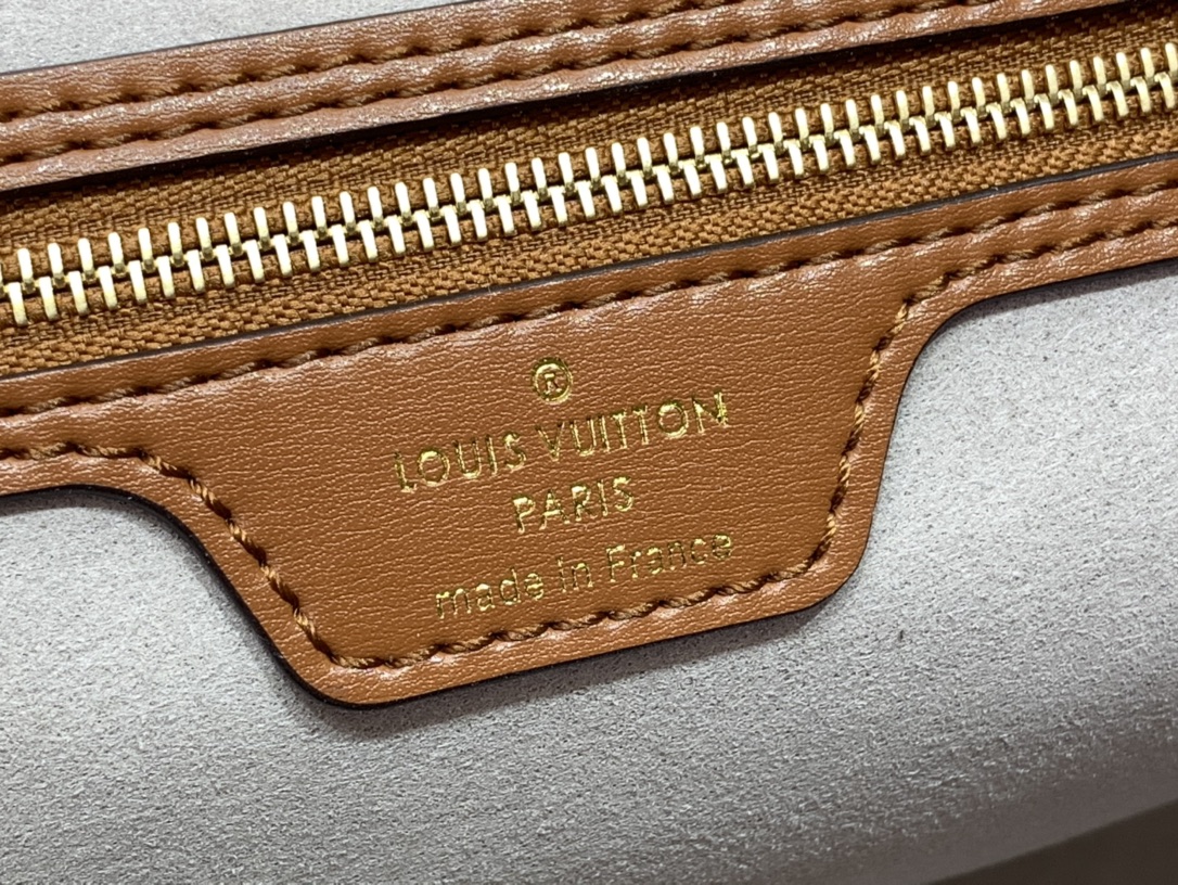 Louis Vuitton Neverfull M46102-32*29*17CM
