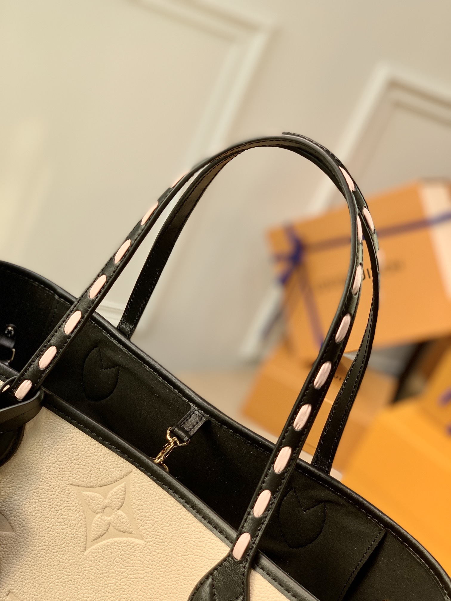 Louis Vuitton Neverfull MM-Red inside-32*29*17CM