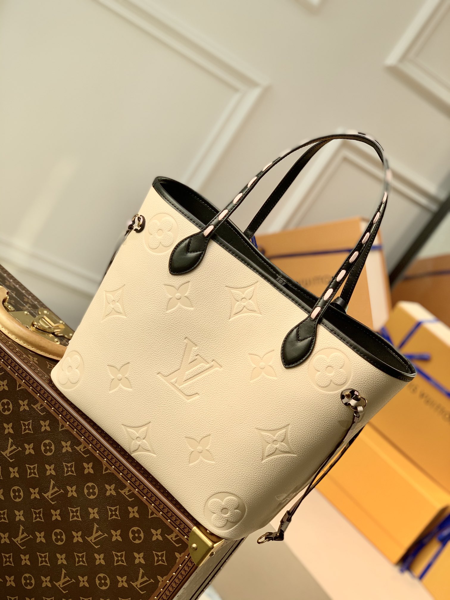 Louis Vuitton Neverfull MM-Red inside-32*29*17CM