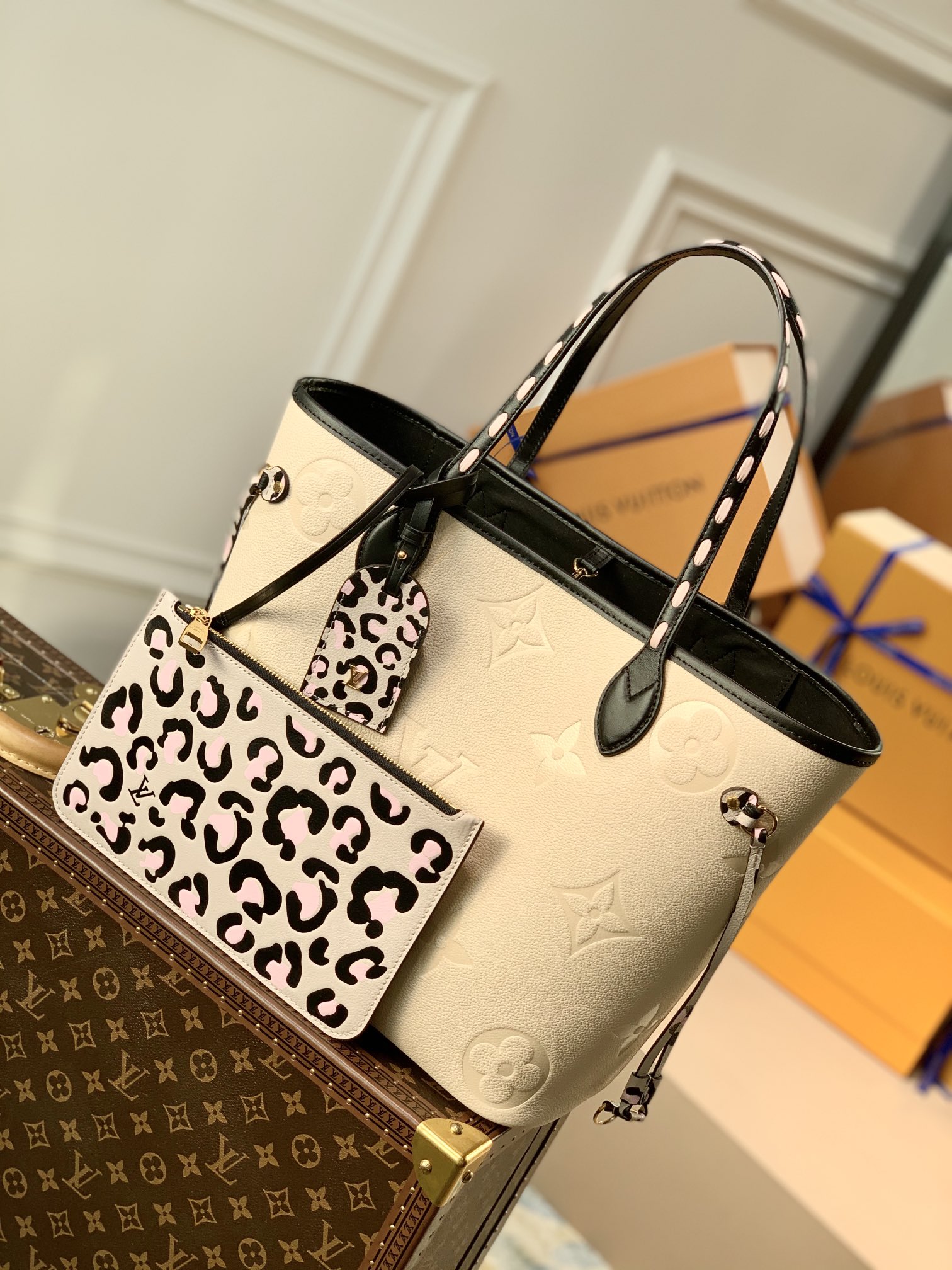 Louis Vuitton Neverfull MM-Red inside-32*29*17CM