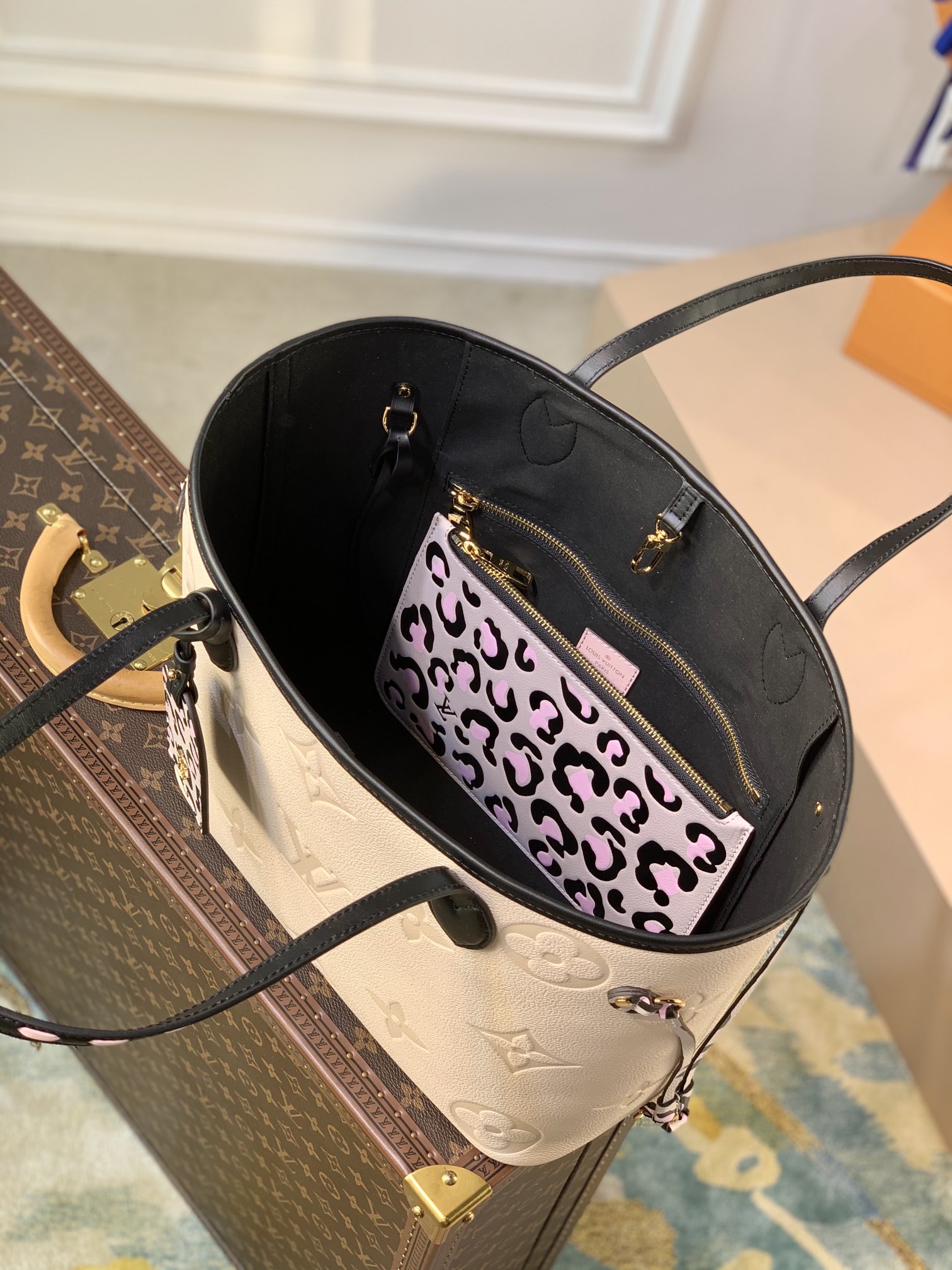 Louis Vuitton Neverfull MM-Red inside-32*29*17CM