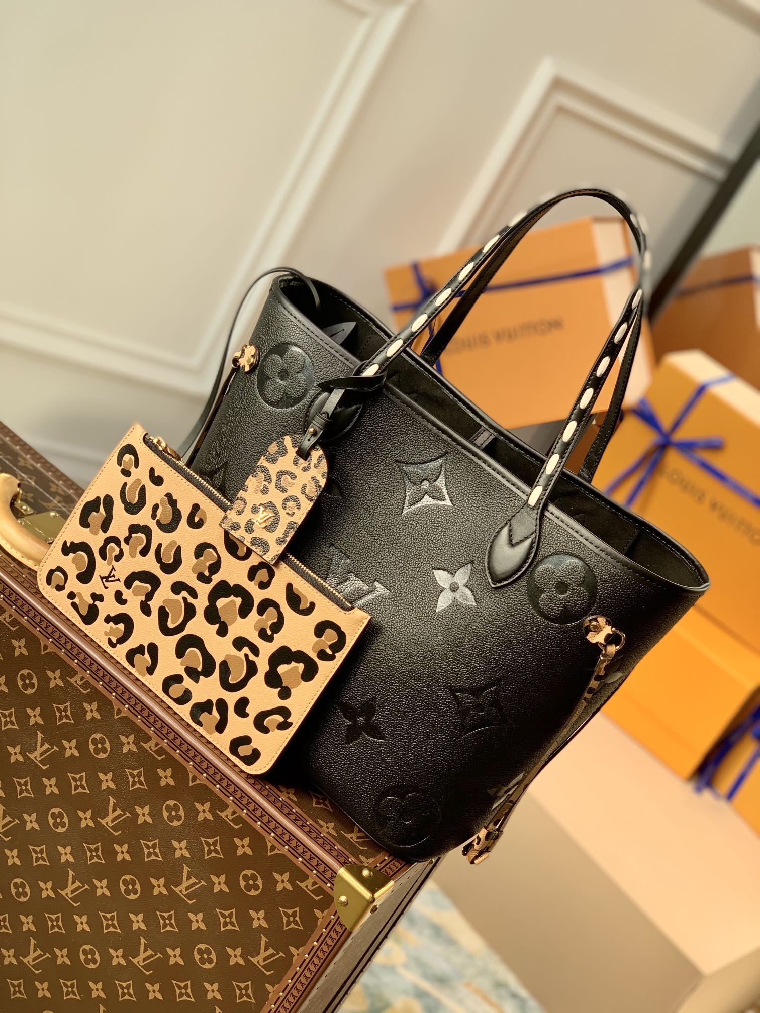 Louis Vuitton Neverfull MM-Red inside-32*29*17CM
