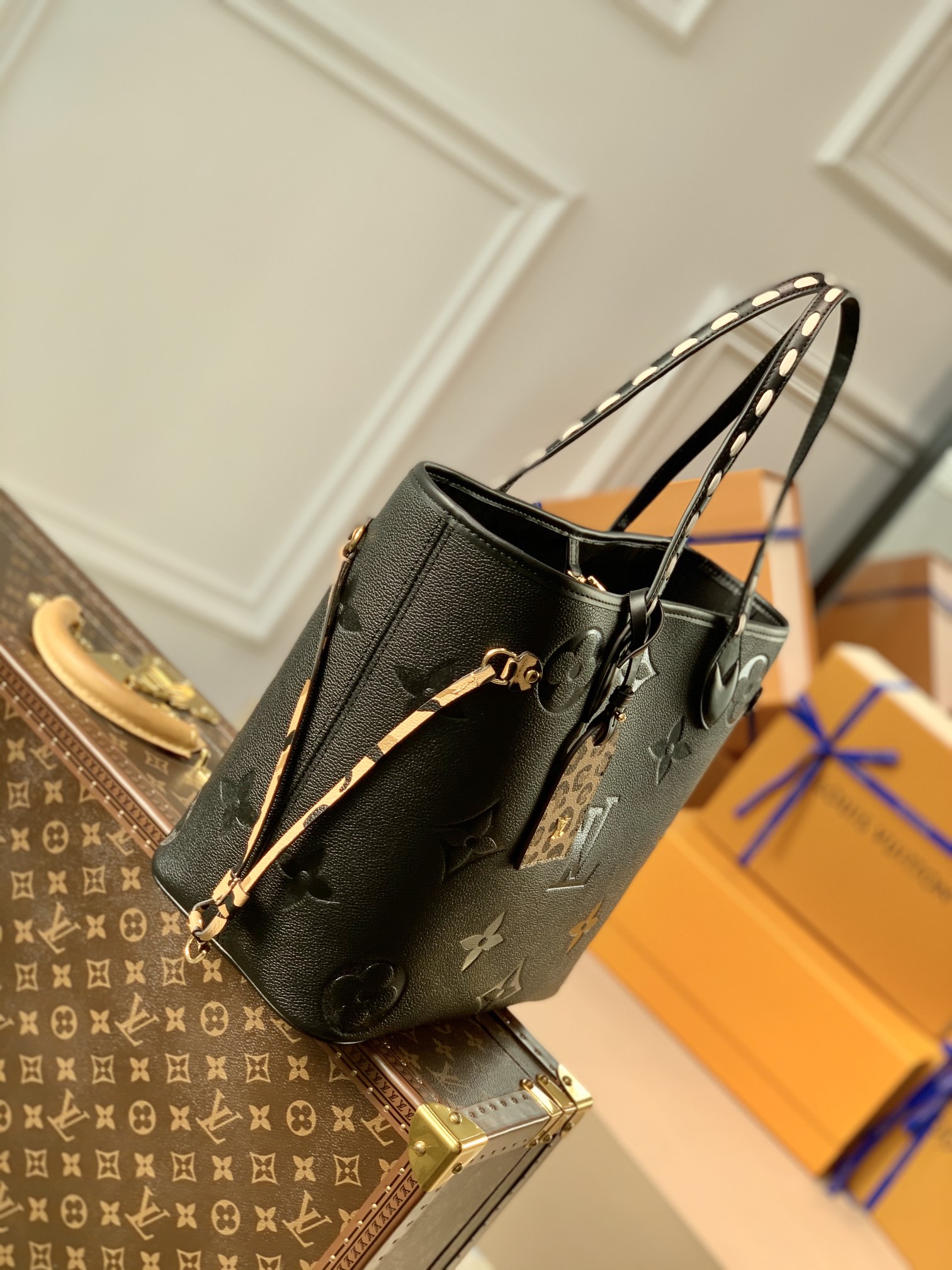Louis Vuitton Neverfull MM-Red inside-32*29*17CM