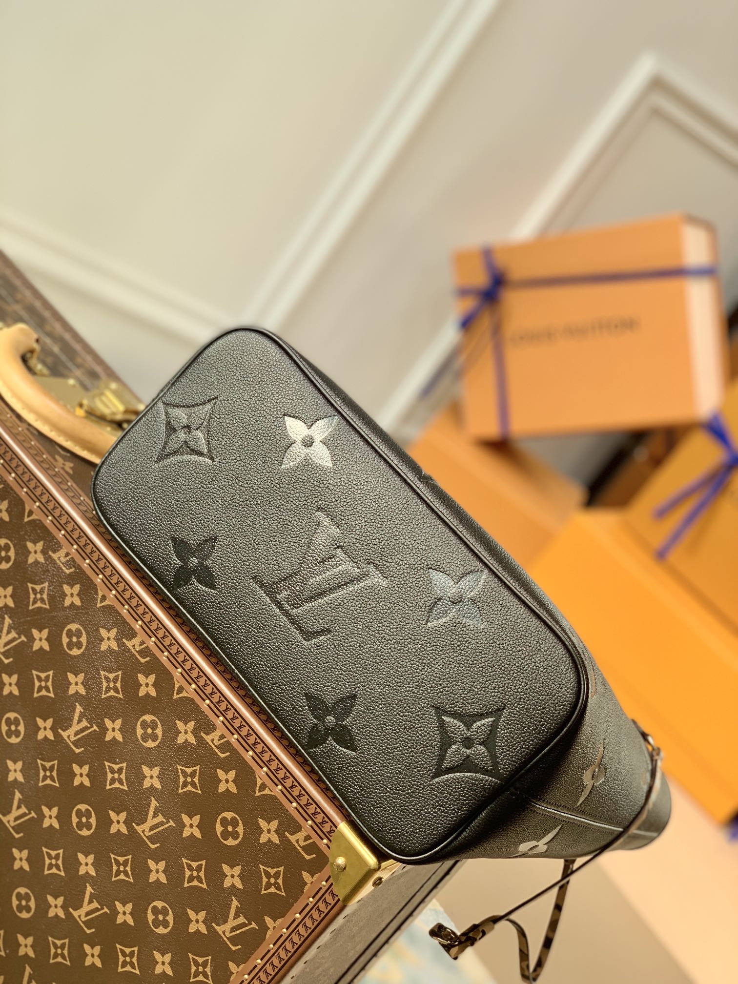 Louis Vuitton Neverfull MM-Red inside-32*29*17CM