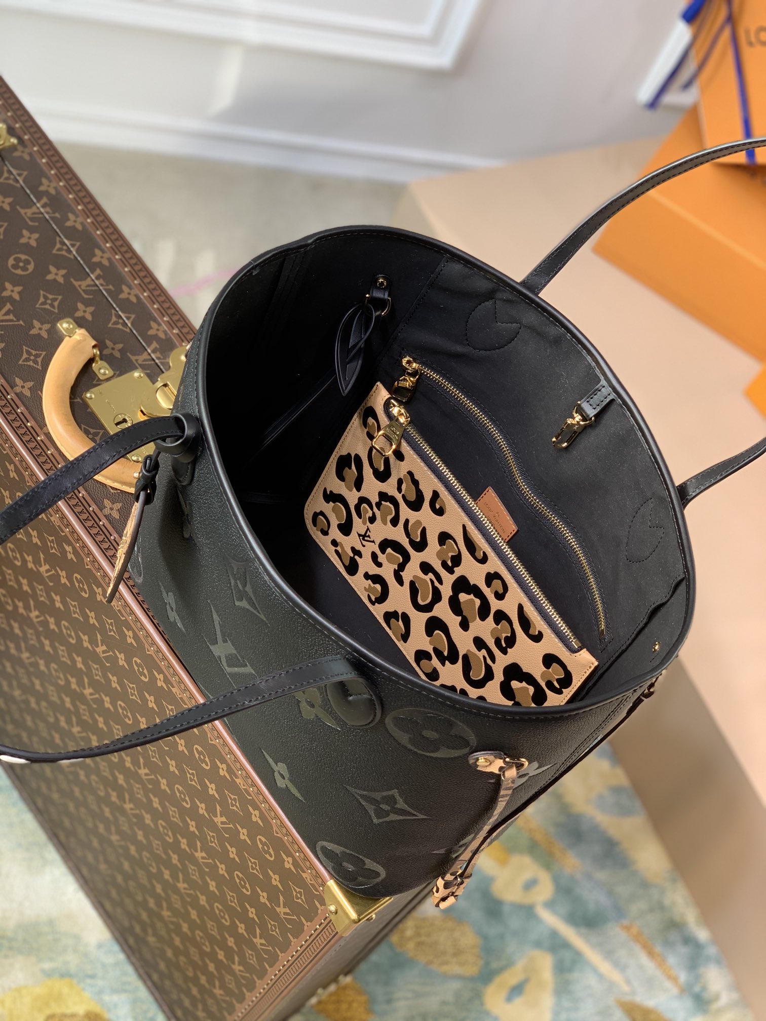 Louis Vuitton Neverfull MM-Red inside-32*29*17CM