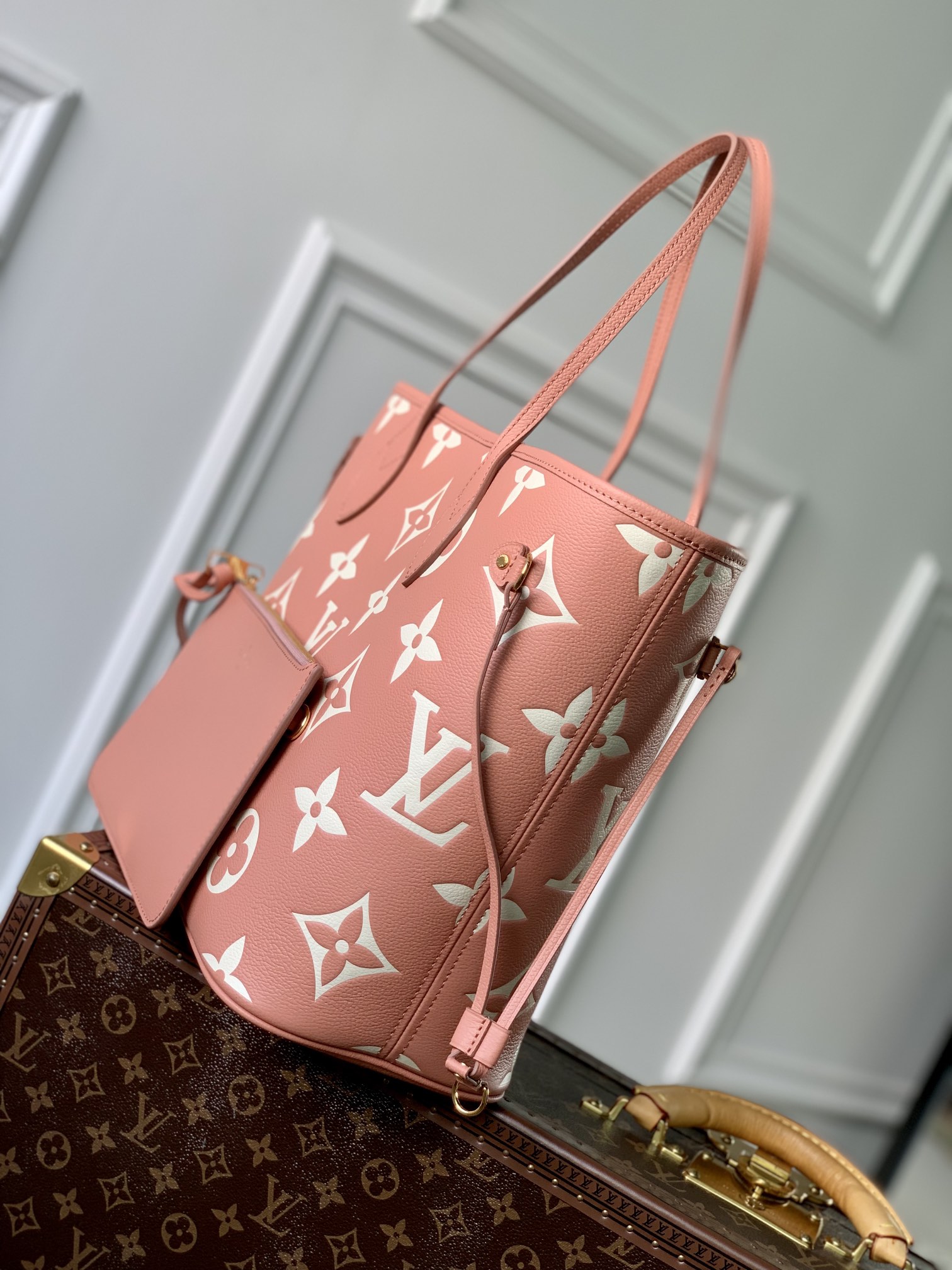 Louis Vuitton Neverfull MM (Red Inside) -32*29*17CM