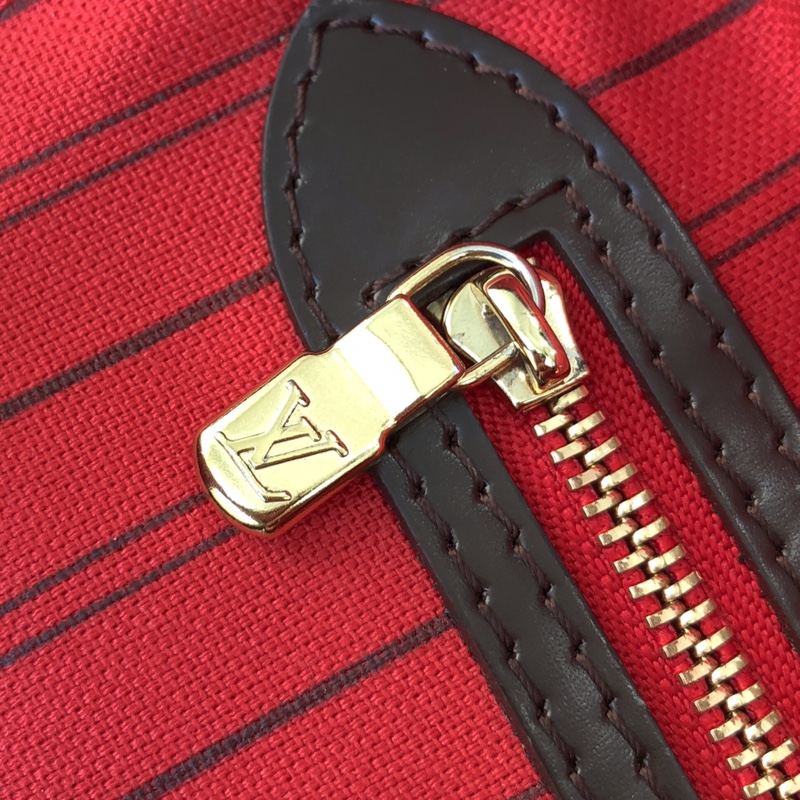 Louis Vuitton Neverfull MM (Red Inside) -32*29*17CM