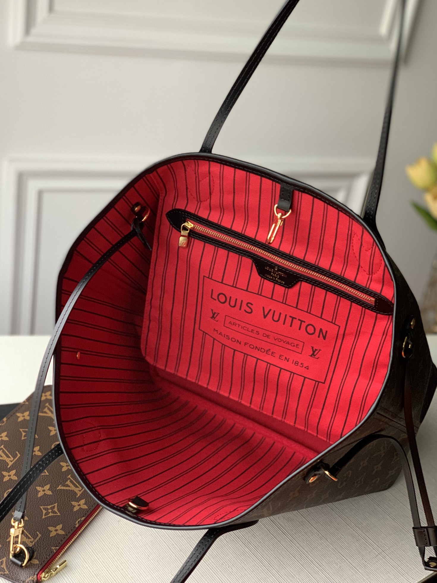 Louis Vuitton Neverfull MM (Red Inside) -32*29*17CM