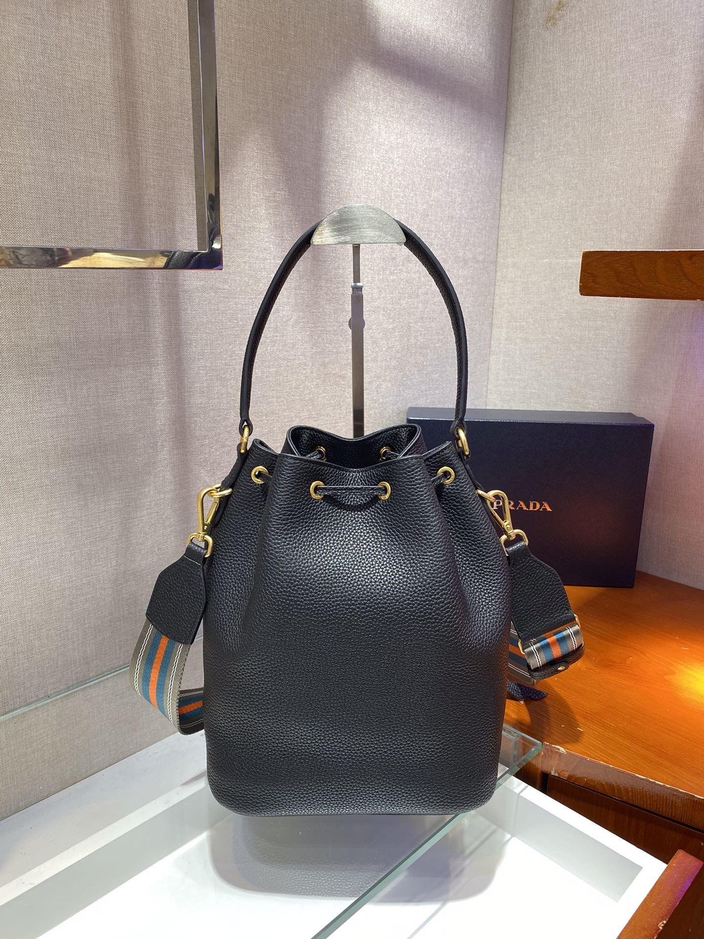 Prada Bucket 1BE030-25*26.5*14CM Prada Bucket 1BE030-25*26.5*14CM