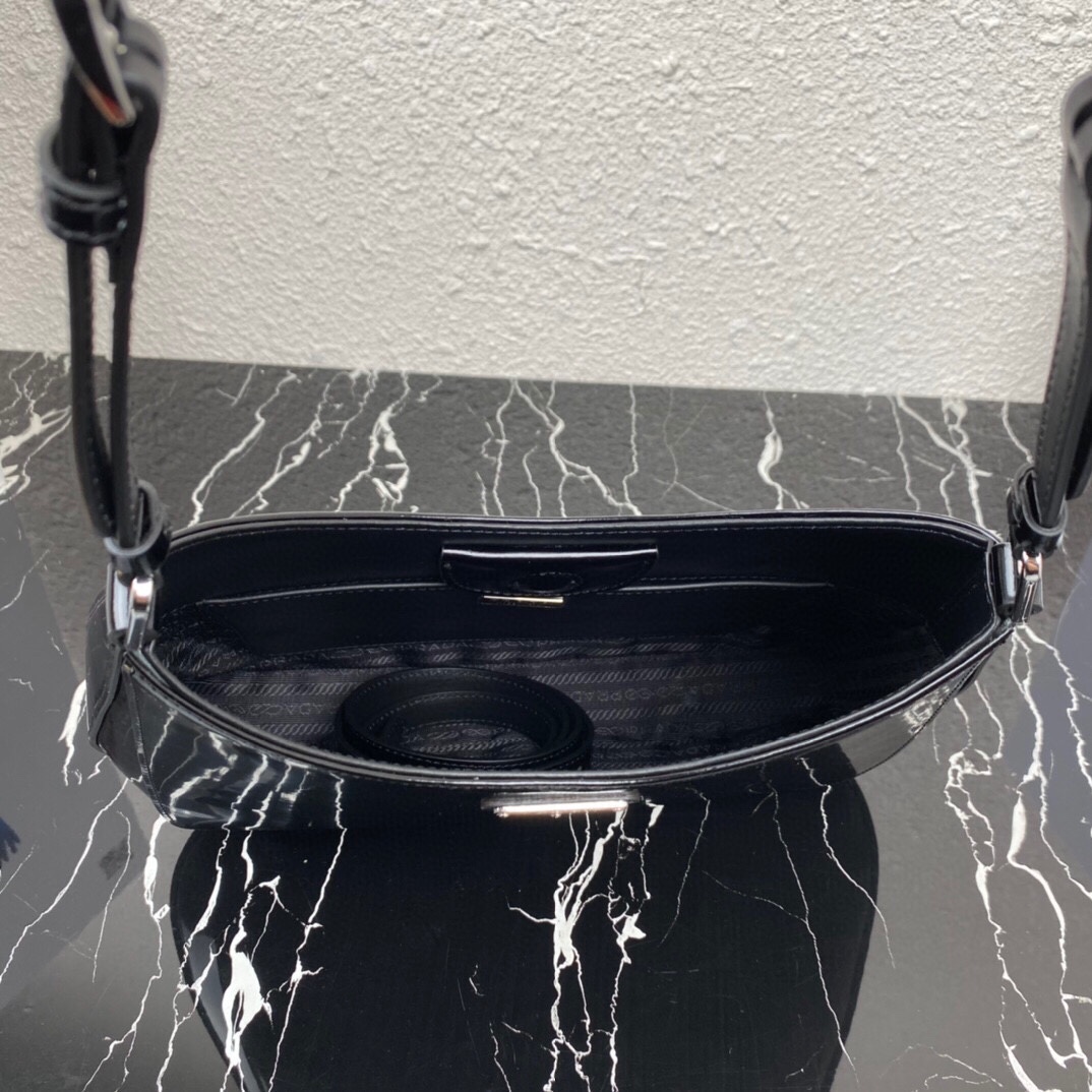 Prada Cleo Handbags-Patent Leather30X18.5X4CM Prada Cleo Handbags-Patent Leather30X18.5X4CM