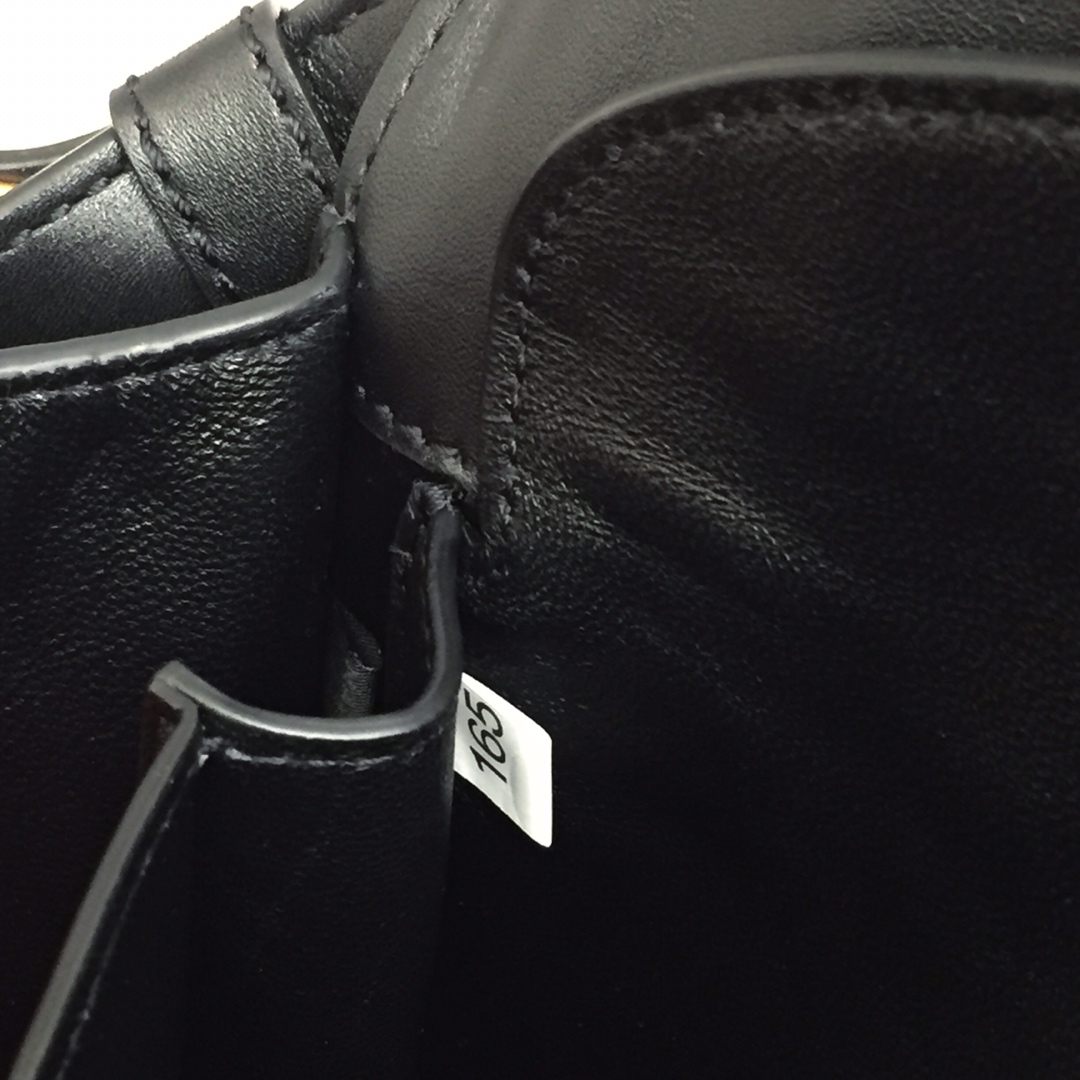 Prada 1BD045 Leather Cahier Bag-1BH082-20x14x8.5CM