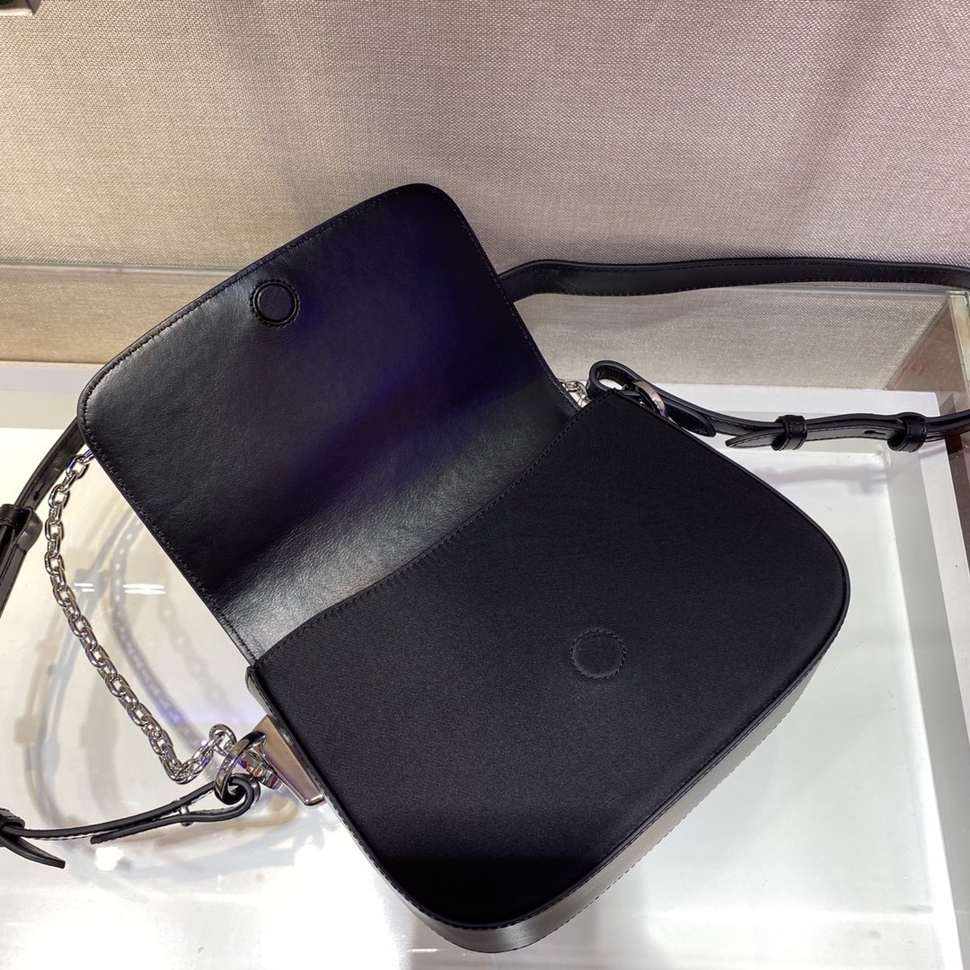 Prada Chain Bag 1BH171-21*16*6.5CM Prada Chain Bag 1BH171-21*16*6.5CM