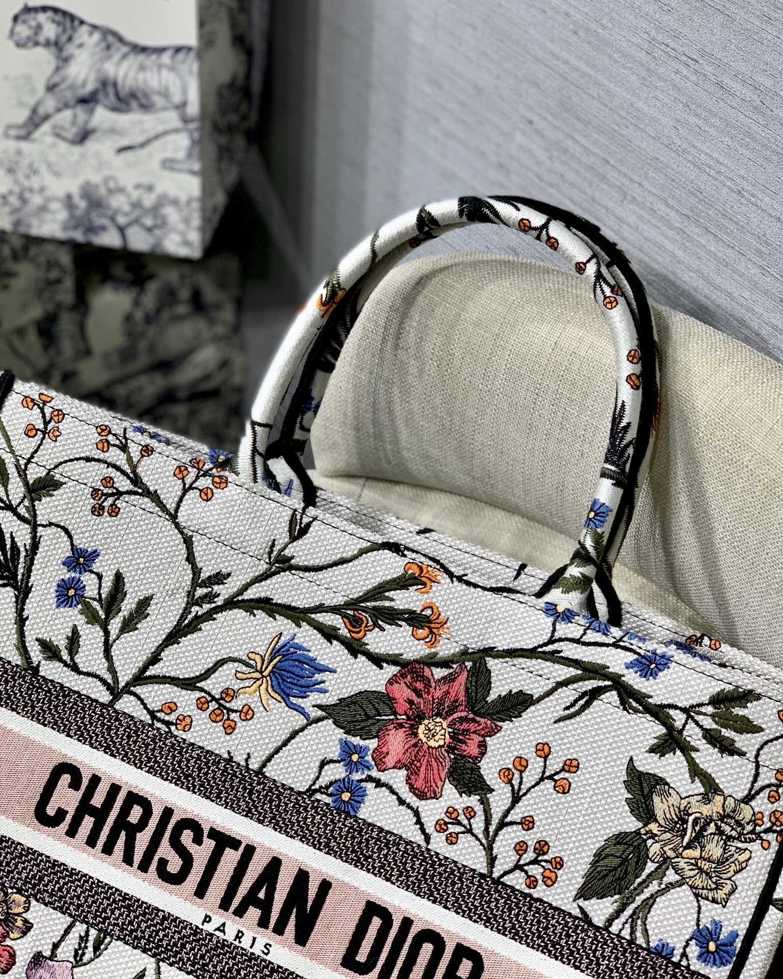 Diro Book Tote Bags-42*32*5CM