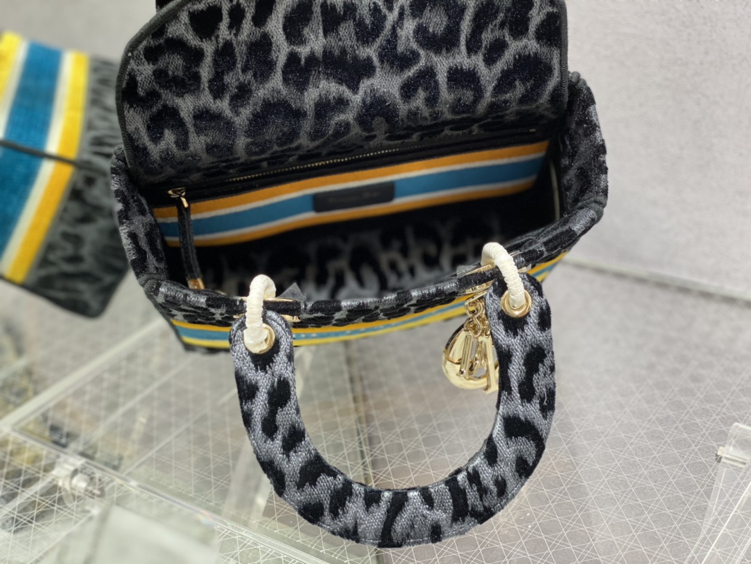 Lady Diro Handle Bag-24CM