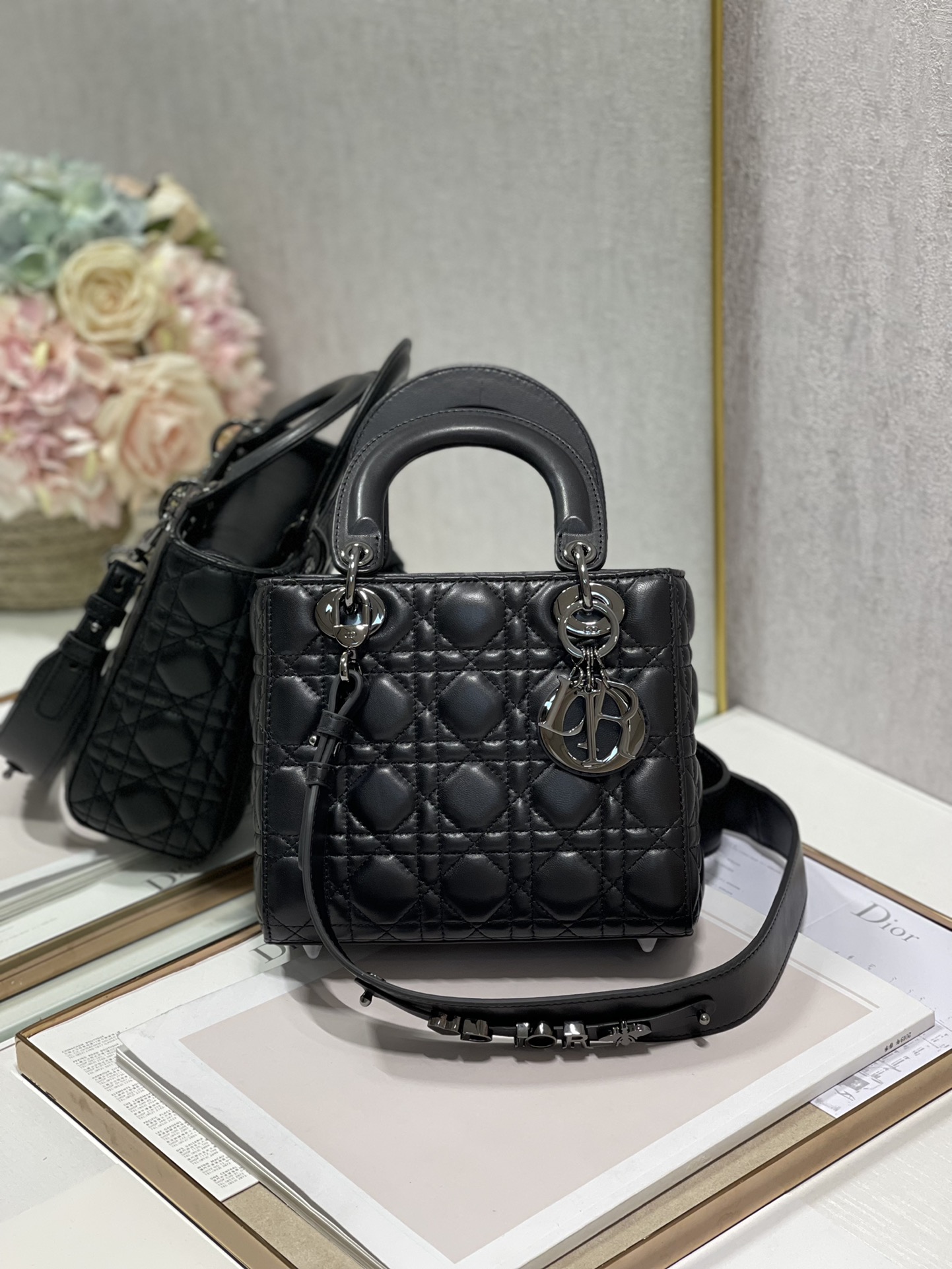 Lady Diro Handle Bags
