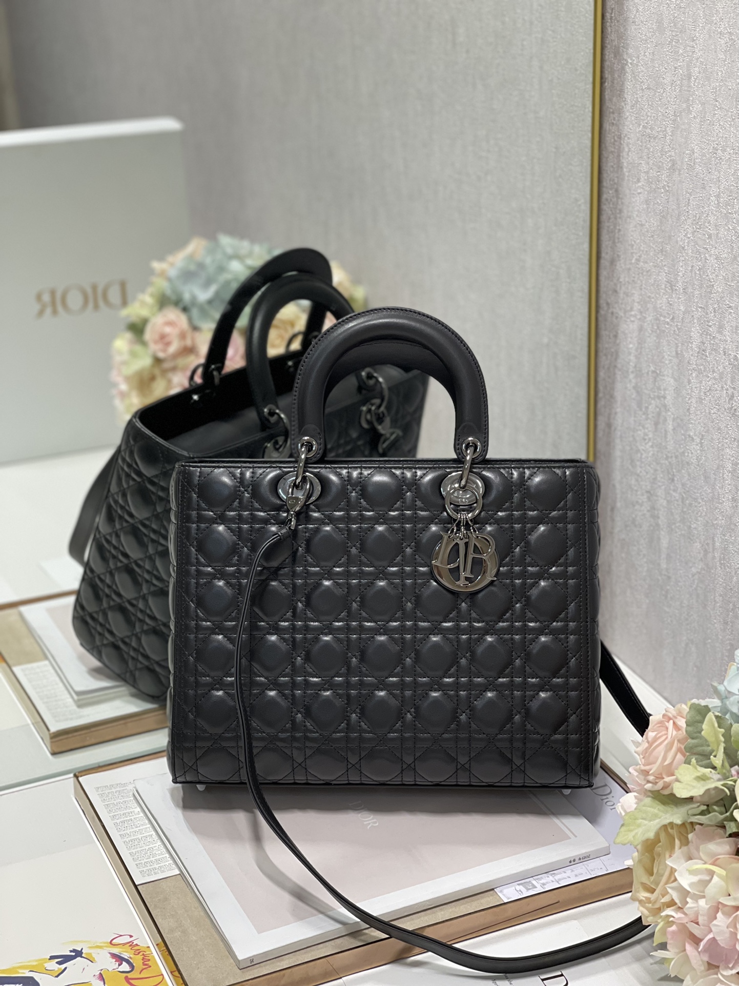 Lady Diro Handle Bags