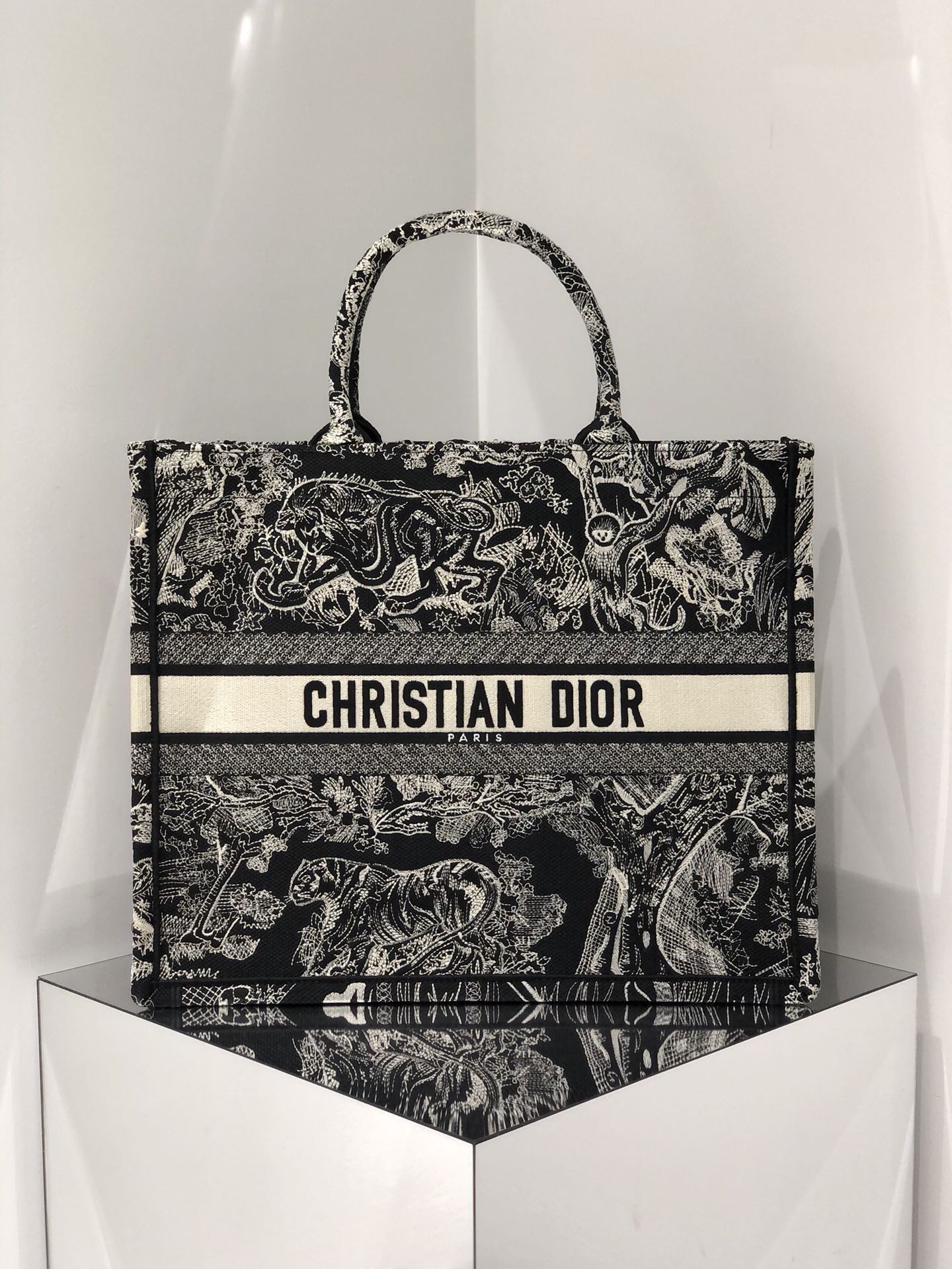 Diro Book Tote Bags-42*32*5CM