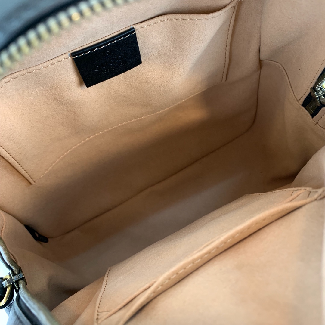 Gucci Backpack-22.5x26x11CM