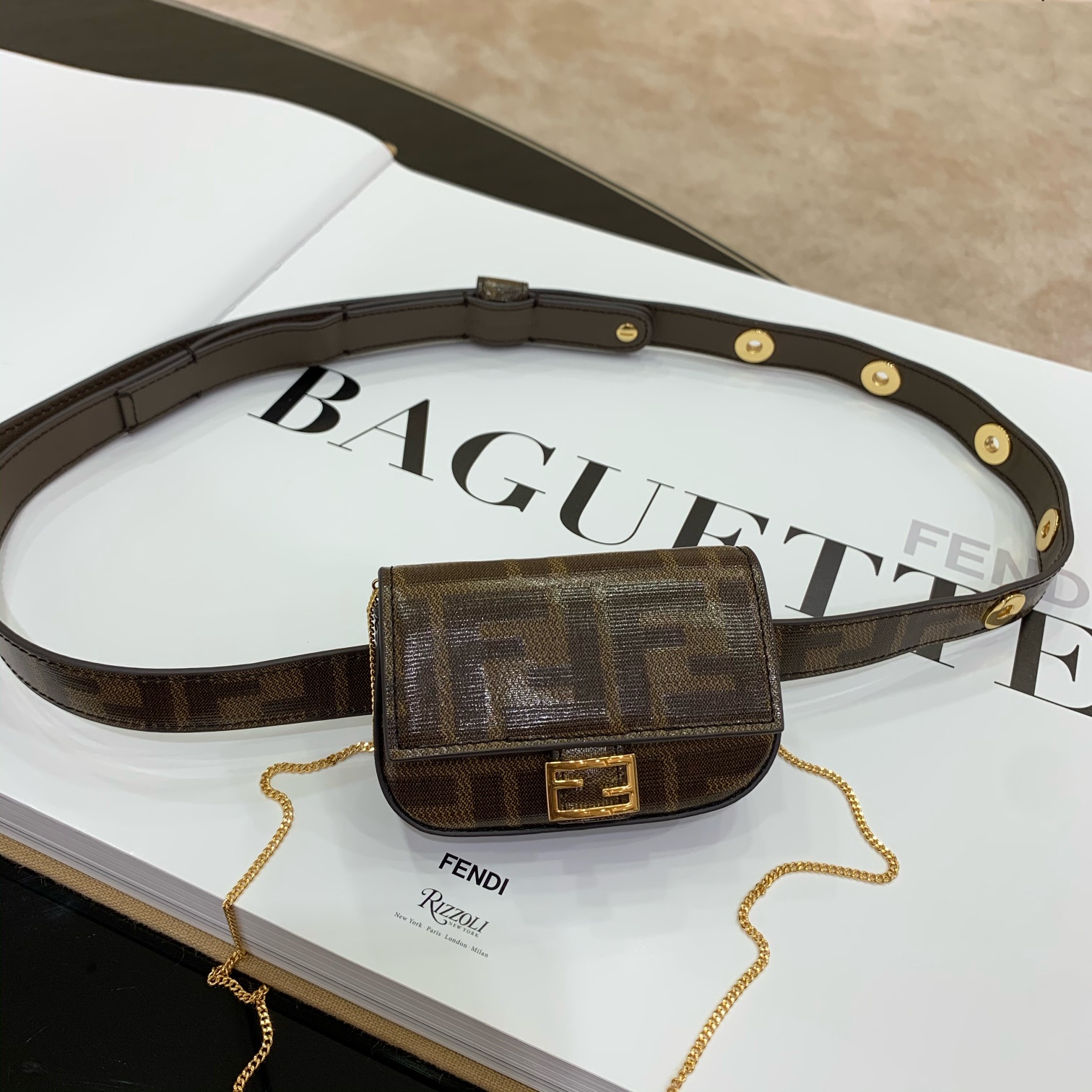 FendI Nano Baguette-10x7x2.5CM