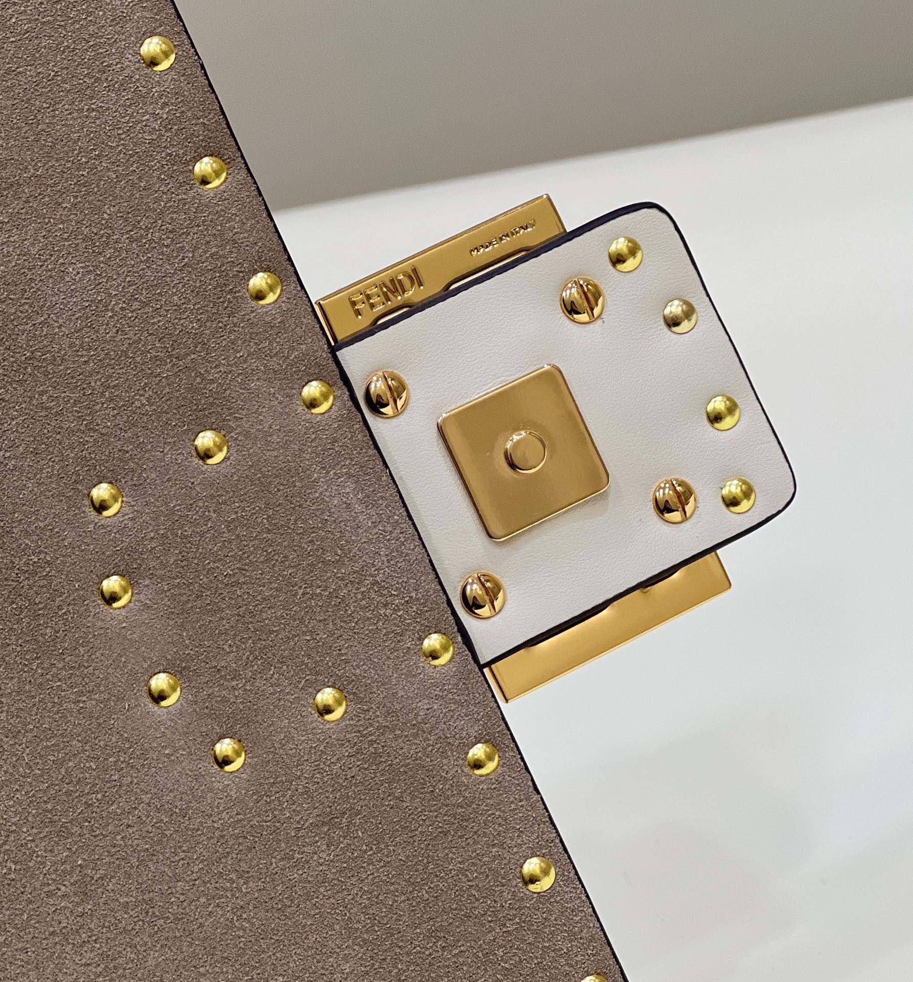 FendI Baguette Bag-26x14x4CM