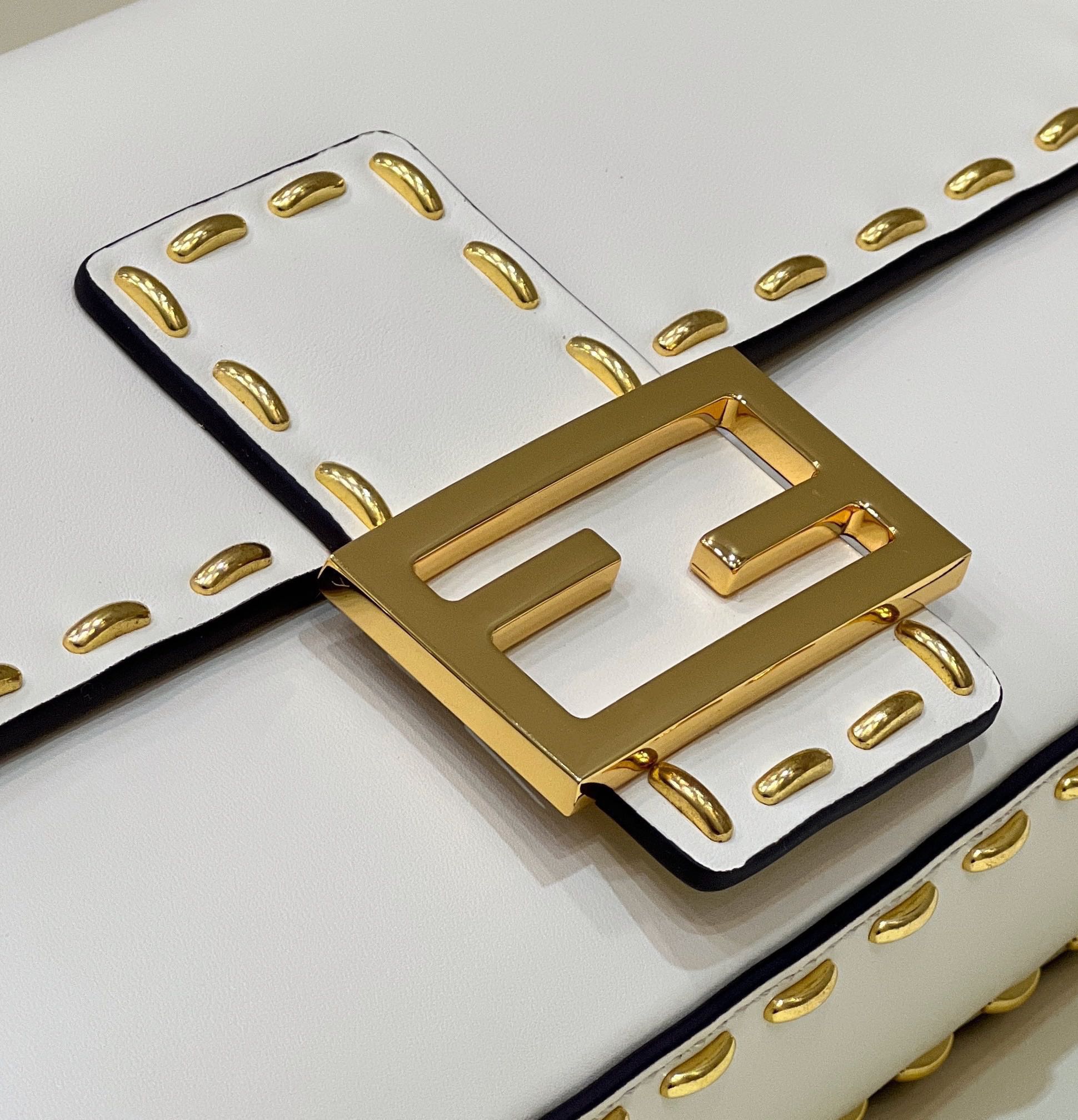 FendI Baguette Bag-26x14x4CM