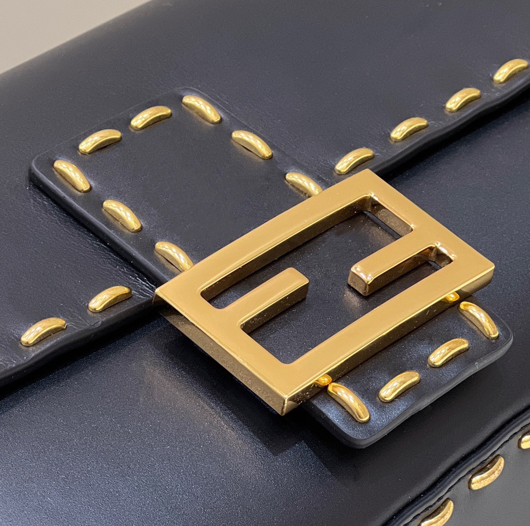 FendI Baguette Bag-26x14x4CM