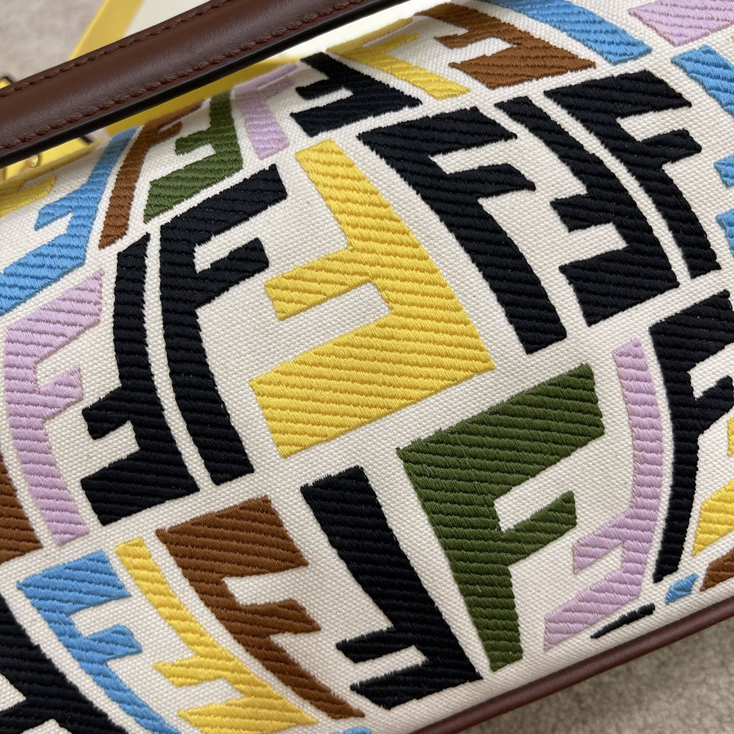 Fendi Medium Baguette Bag-26x15x4CM