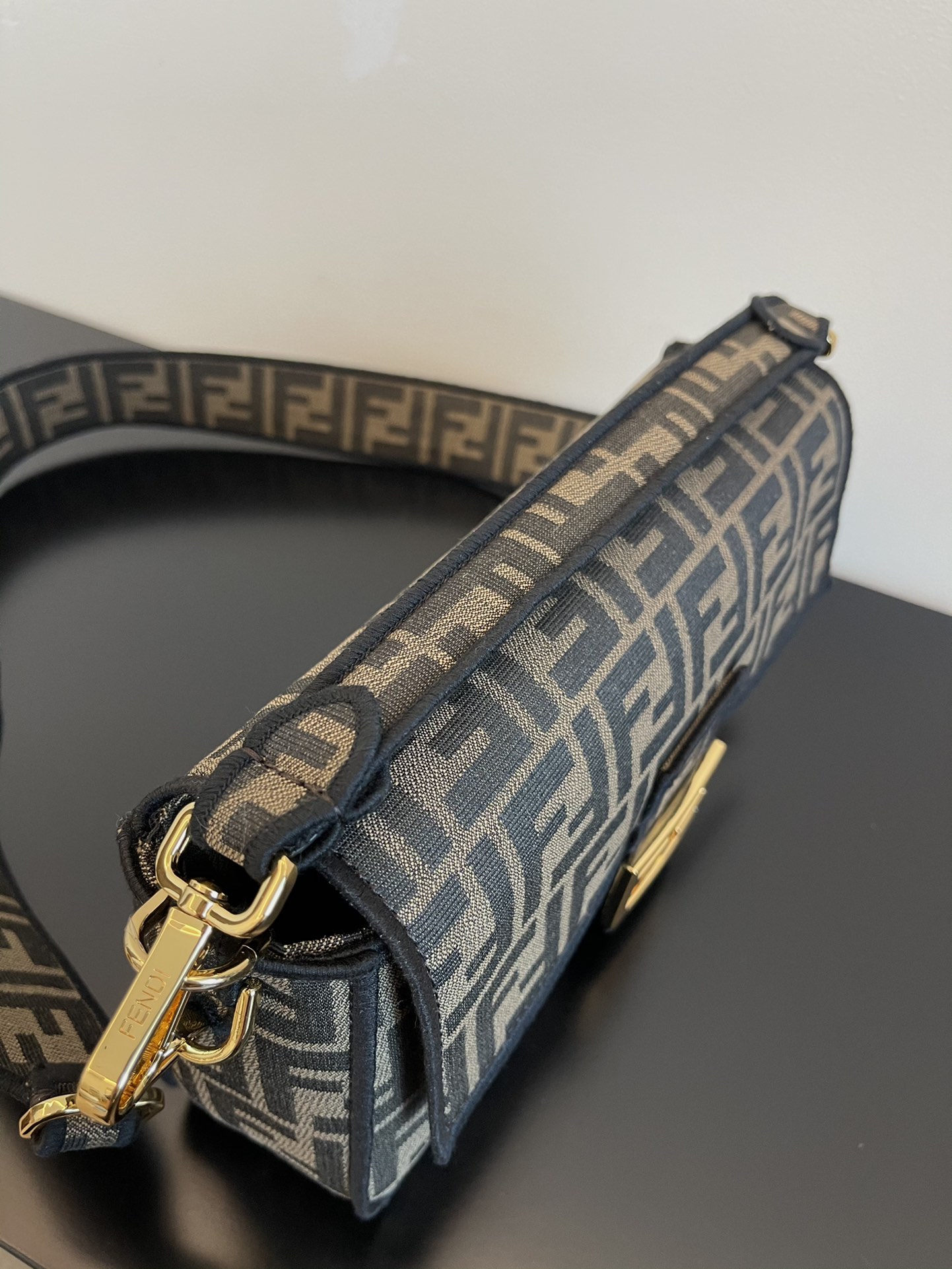 FendI Baguette Bag-26x14x4CM