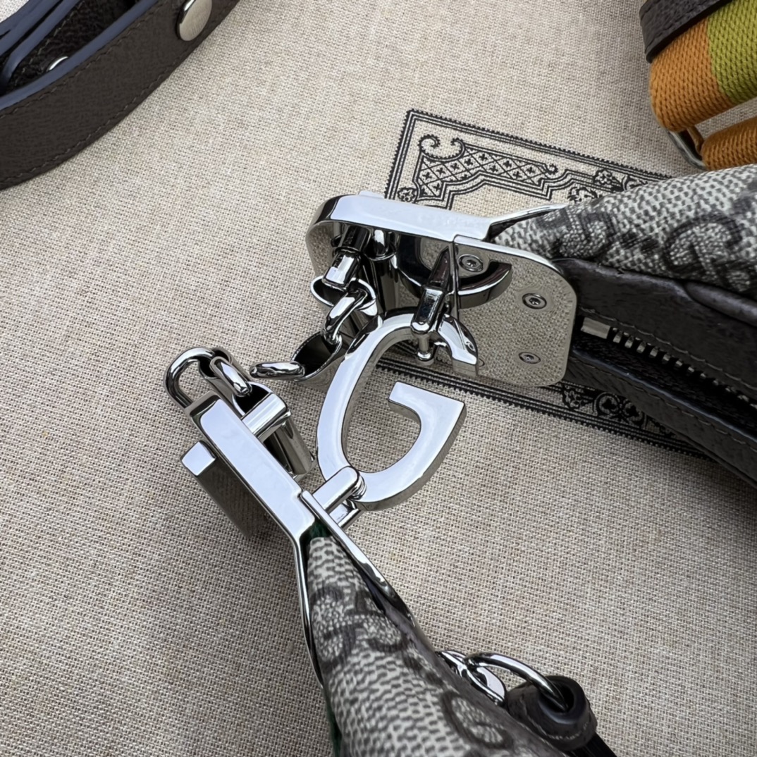 Gucci Attache Small Shoulder Bag-23*22*5CM