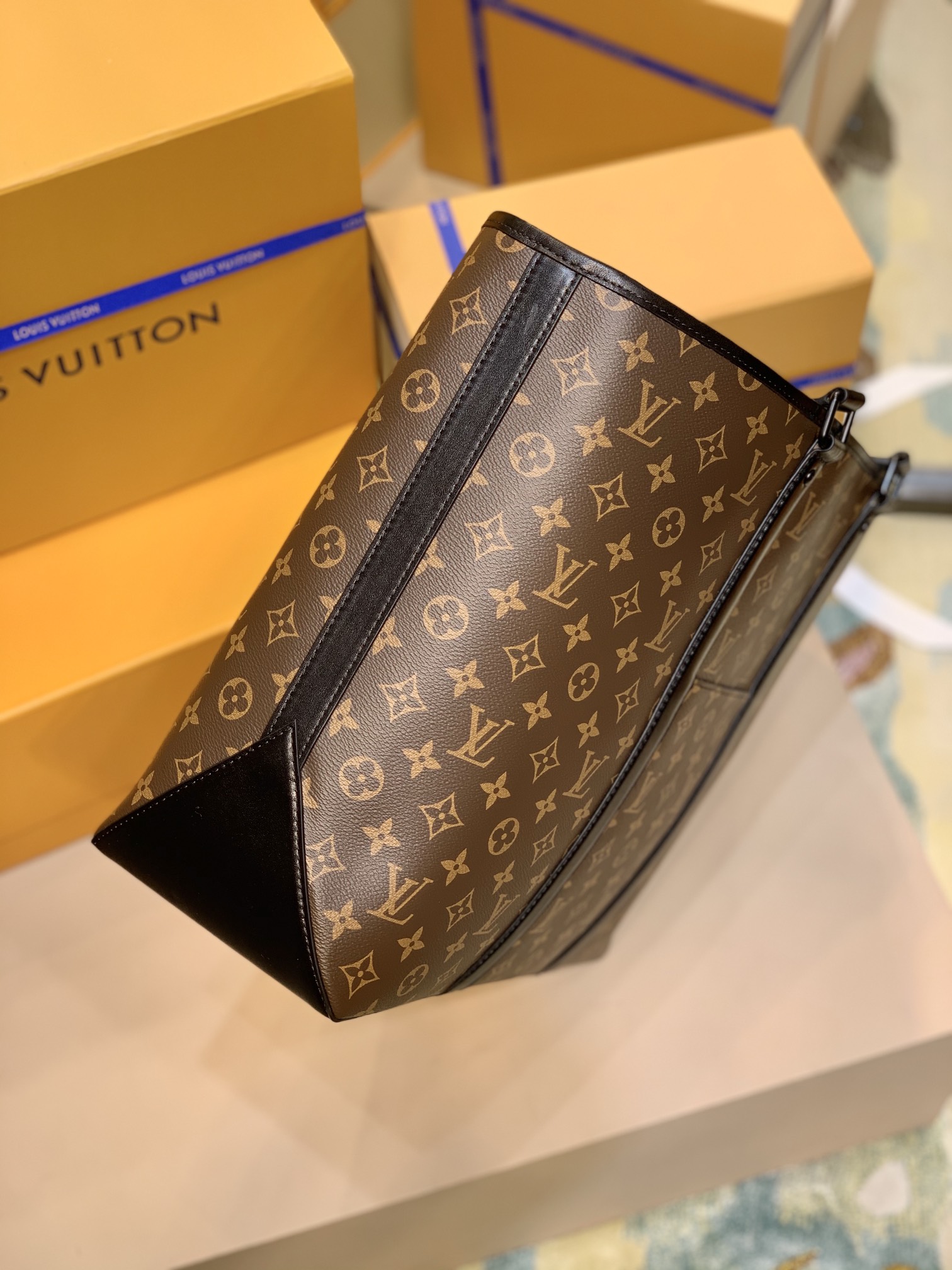 Louis Vuitton Week-End Tote -38.5*29*11CM