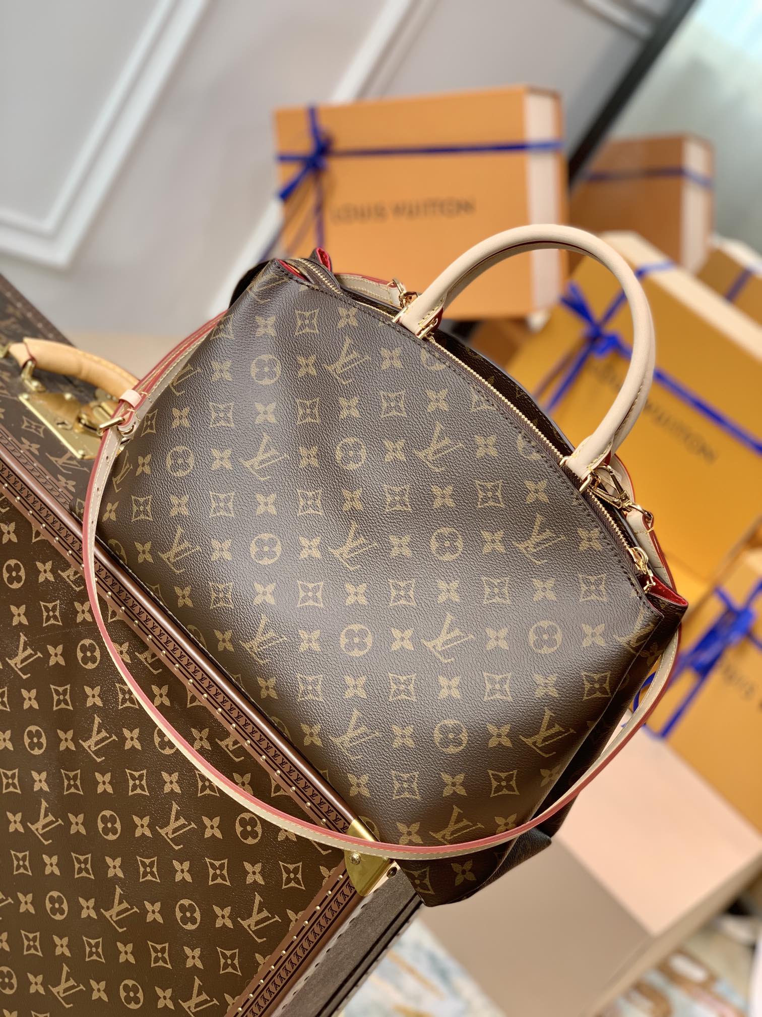 Louis Vuitton M45898 Grand Palais Handbags-34*24*15CM