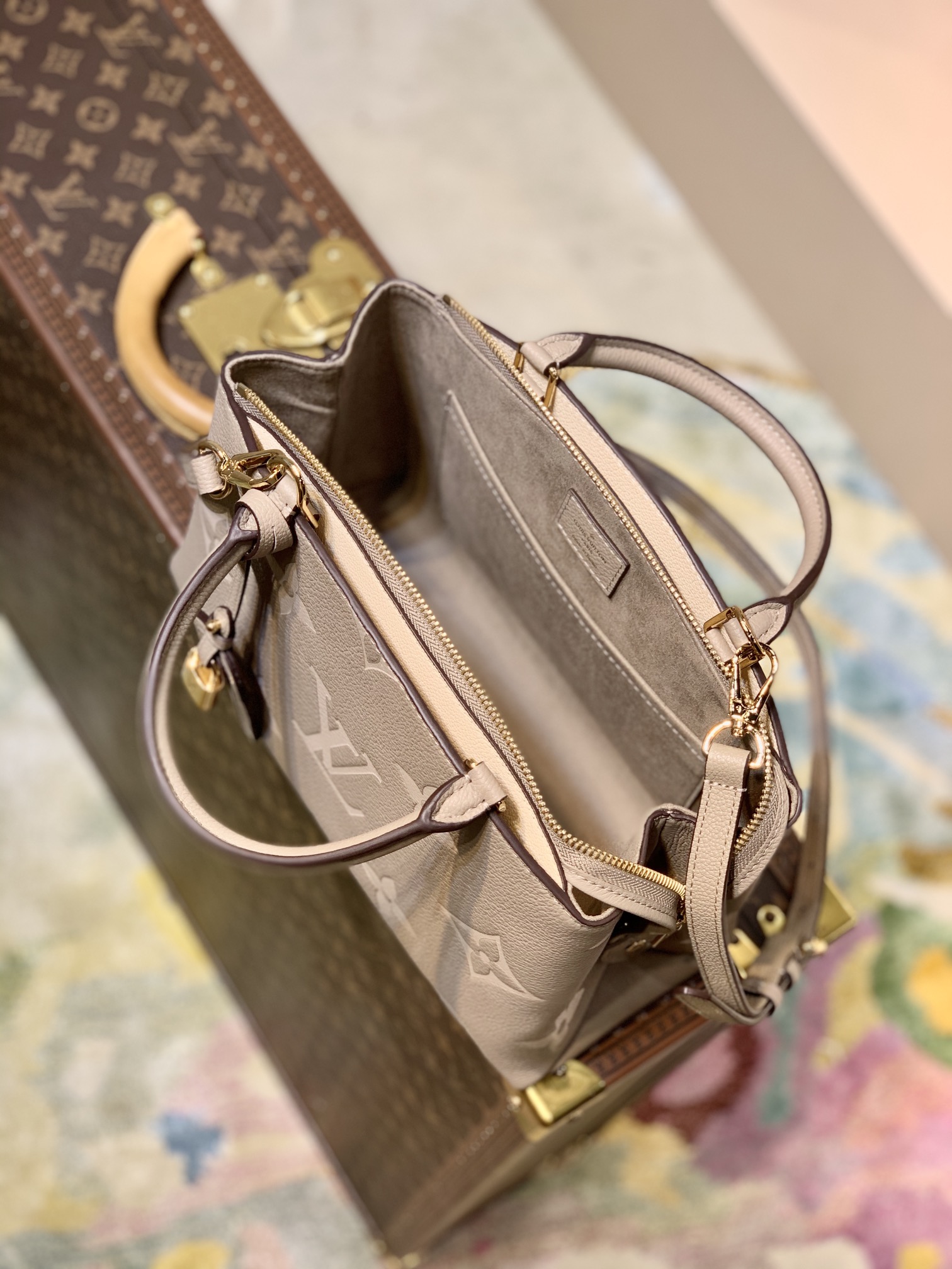 Louis Vuitton M45898 Petit Palais Handbags-29×18×12CM Louis Vuitton M45898 Petit Palais Handbags-29×18×12CM