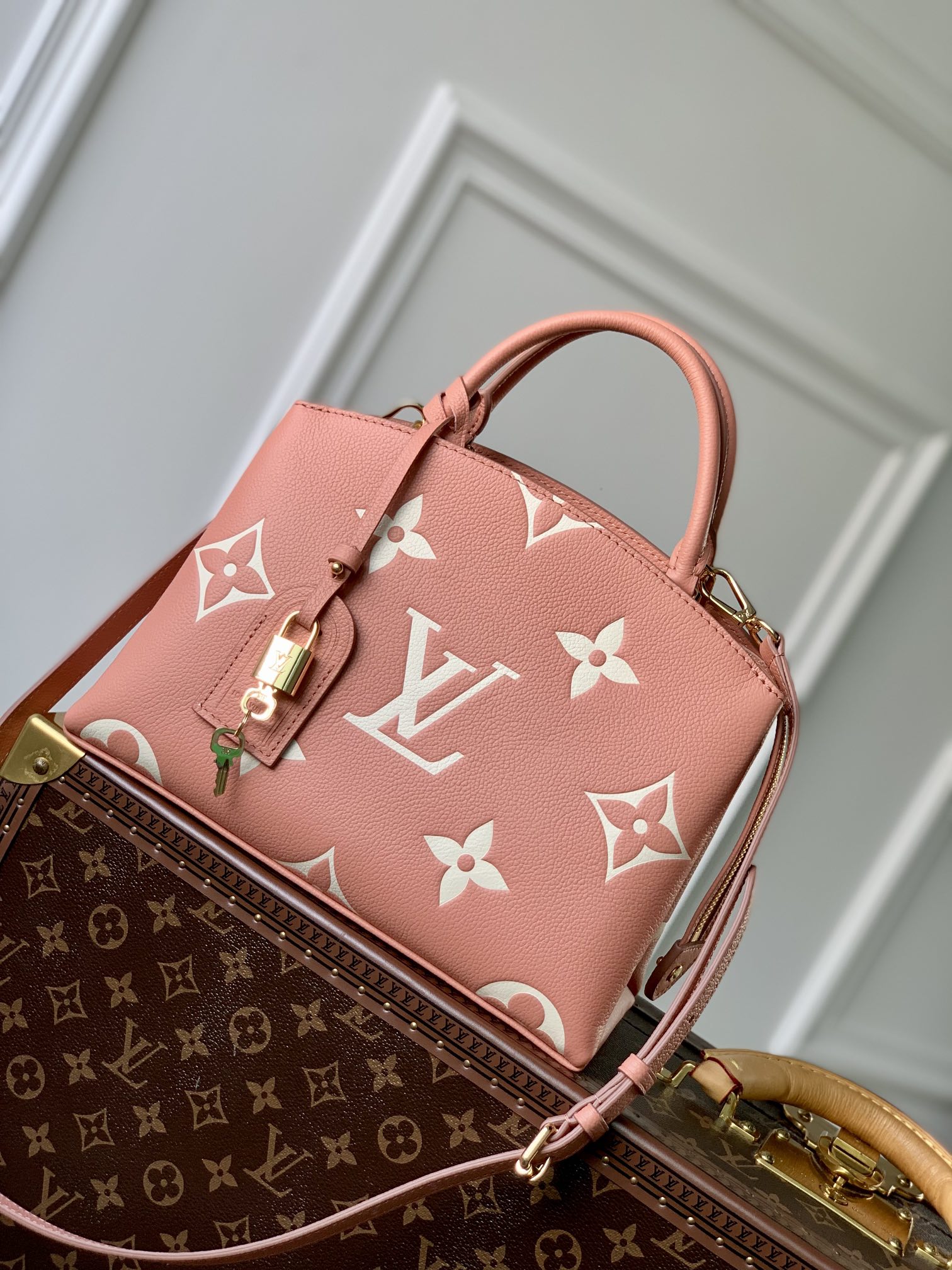 Louis Vuitton M45898 Petit Palais Handbags-29×18×12CM