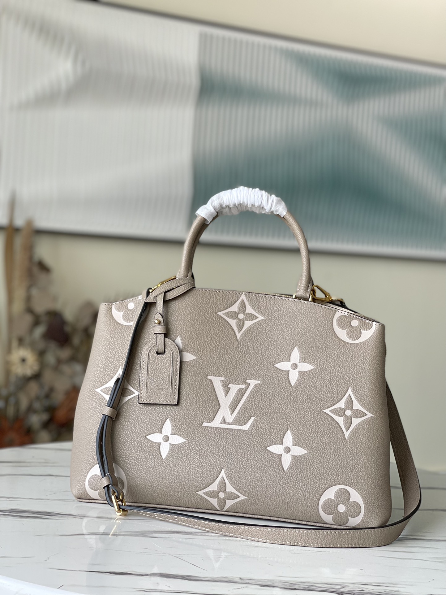 Louis Vuitton M45898 Petit Palais Handbags-34*24*15CM