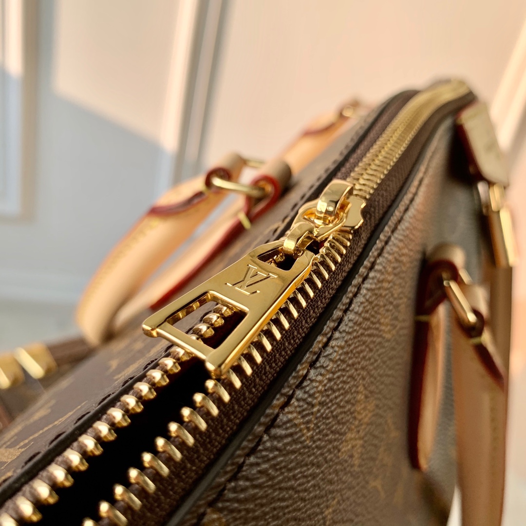 Louis Vuitton M45986 Boétie-25*23*14CM