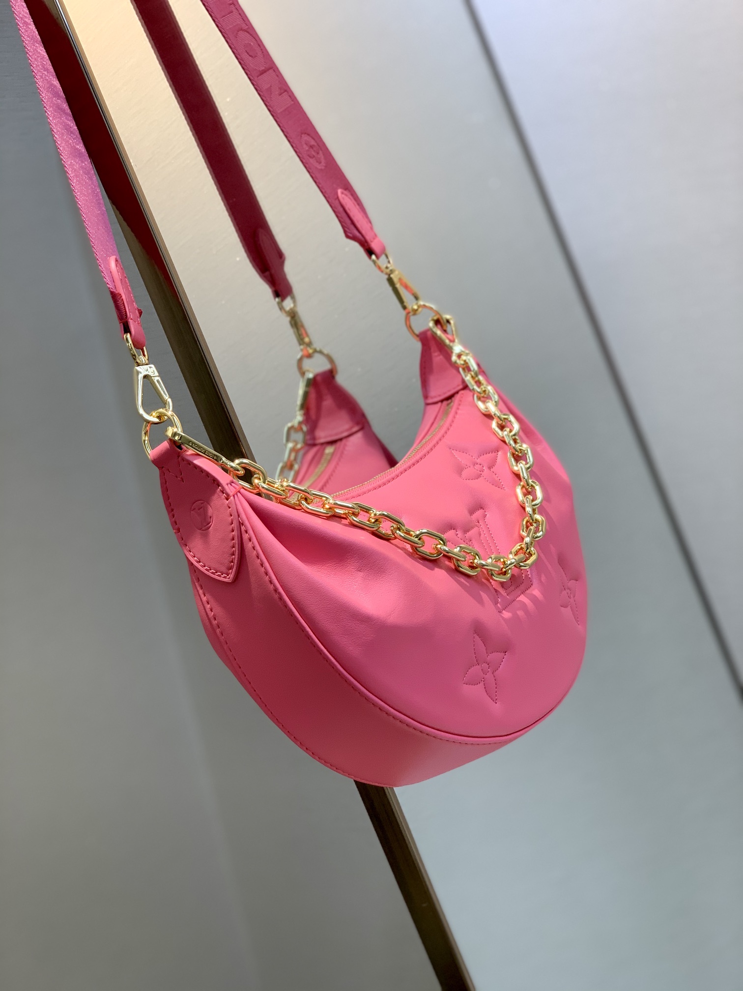 Louis Vuitton Over The Moon Handbag-27.5*16*7CM Louis Vuitton Over The Moon Handbag-27.5*16*7CM