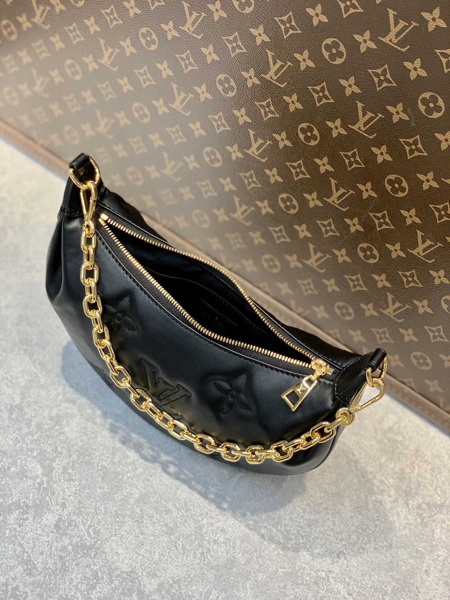 Louis Vuitton Over The Moon Handbag-27.5*16*7CM Louis Vuitton Over The Moon Handbag-27.5*16*7CM