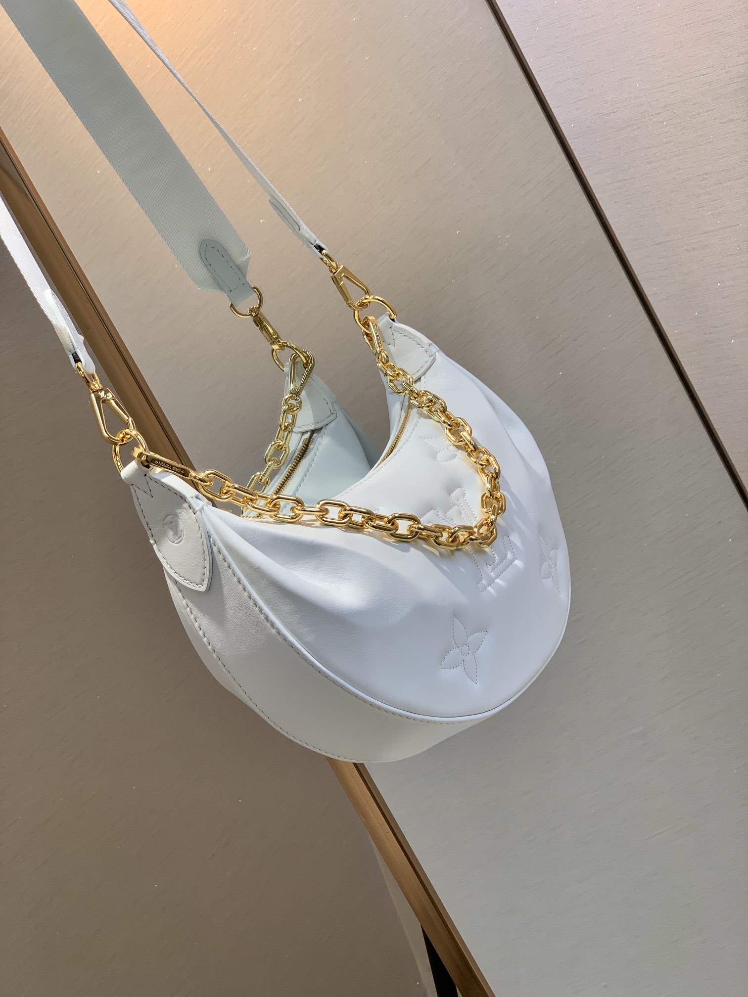 Louis Vuitton Over The Moon Handbag-27.5*16*7CM Louis Vuitton Over The Moon Handbag-27.5*16*7CM