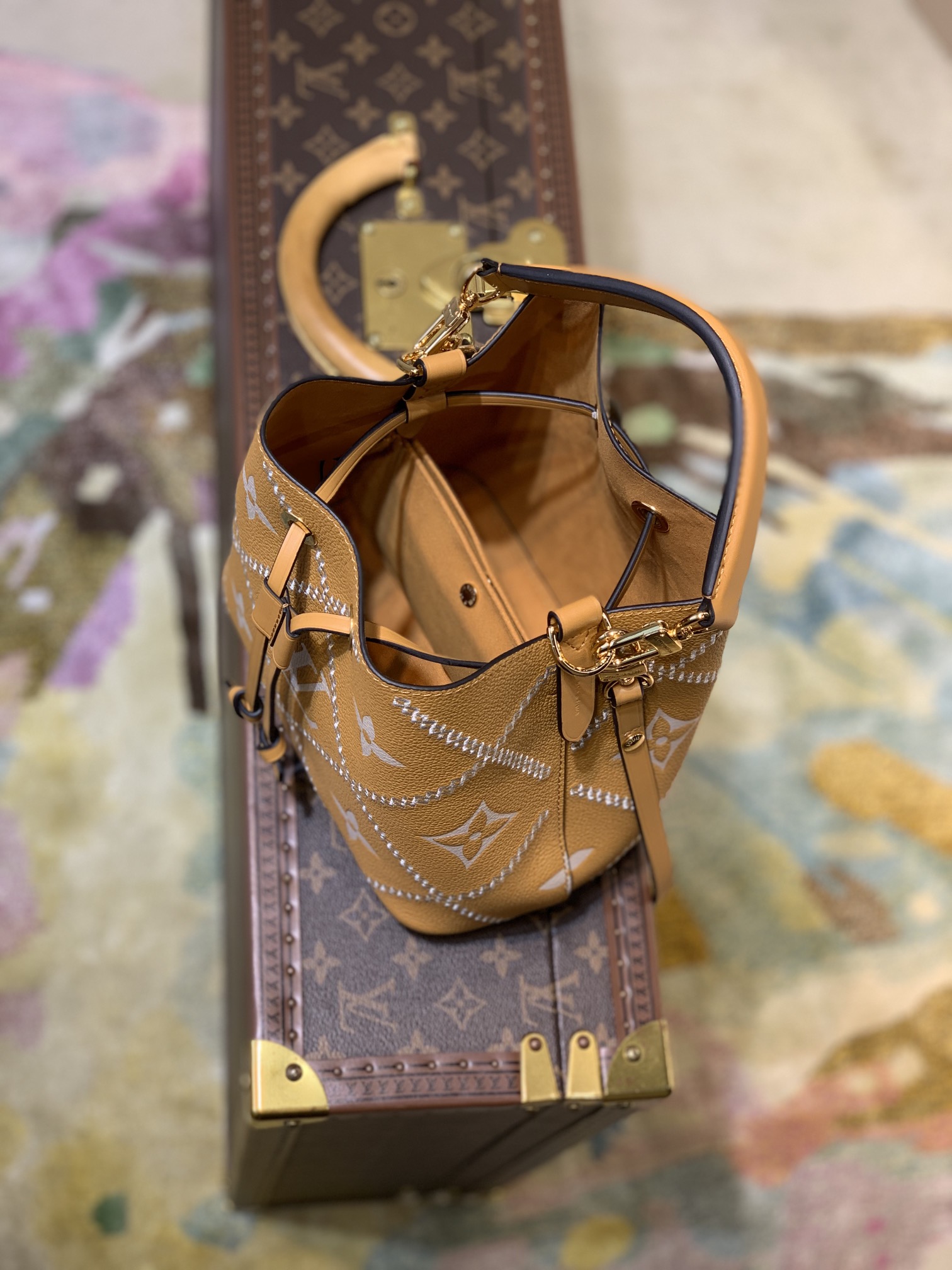 Louis Vuitton M46023 NeoNoe BB Handbag-20*20*13CM