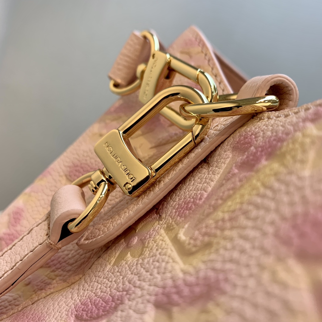 Louis Vuitton M46023 NeoNoe BB Handbag-20*20*13CM